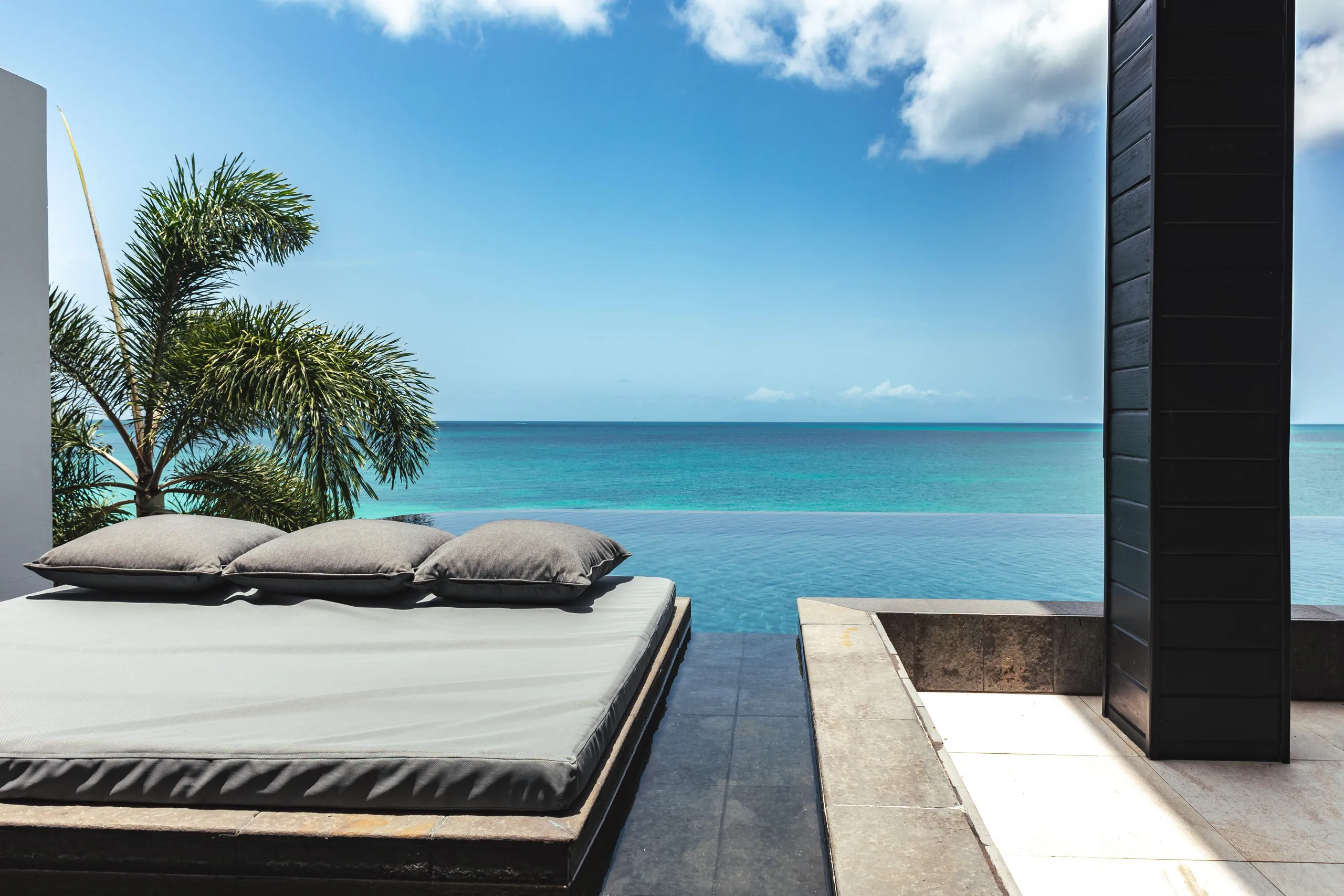 Detached Four-Bedroom Villa with Private Infinity Pool and Ocean Views in Antigua