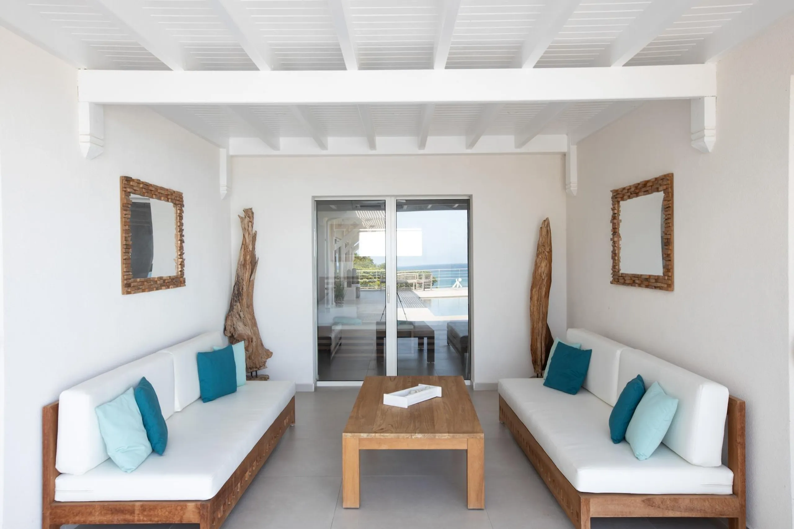 St Martin Modern Sun Villa with Heated Pool and Panoramic Views — photograph 11