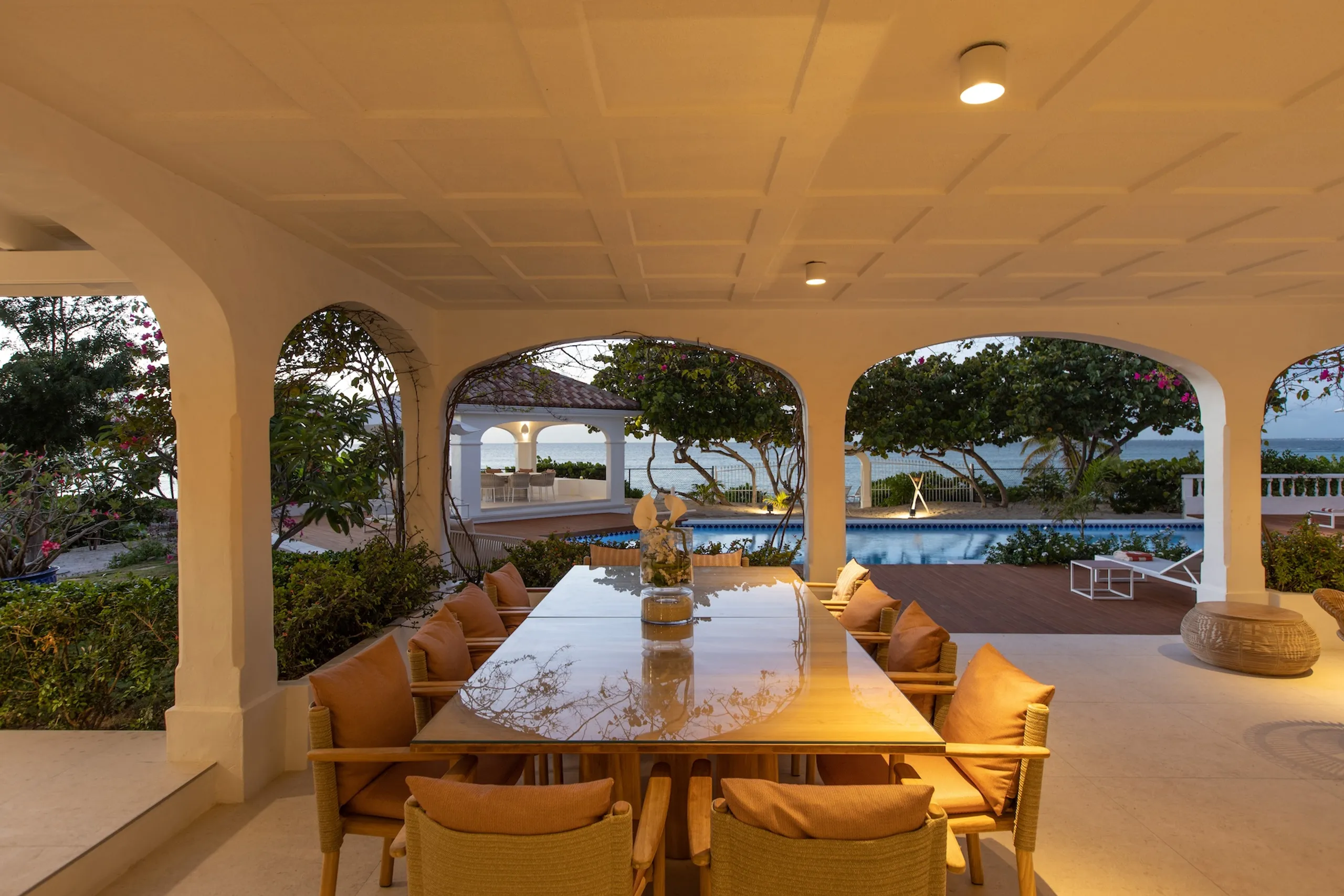 Stunning 6BR Villa with Private Pool and Breathtaking View of Plum Bay Beach — photograph 10