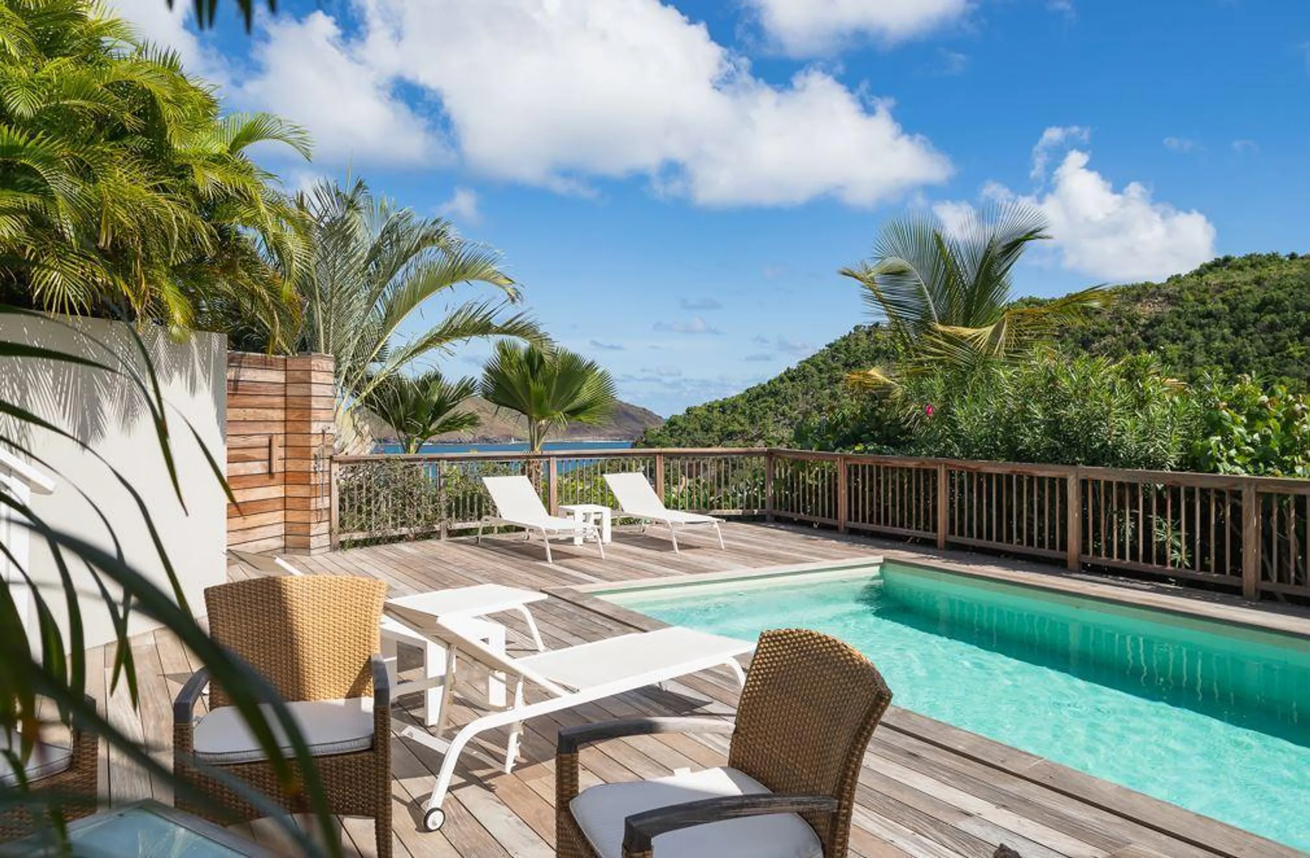 Splendid Villa Steps Away from Flamands Beach with Breathtaking Ocean Views — photograph 8