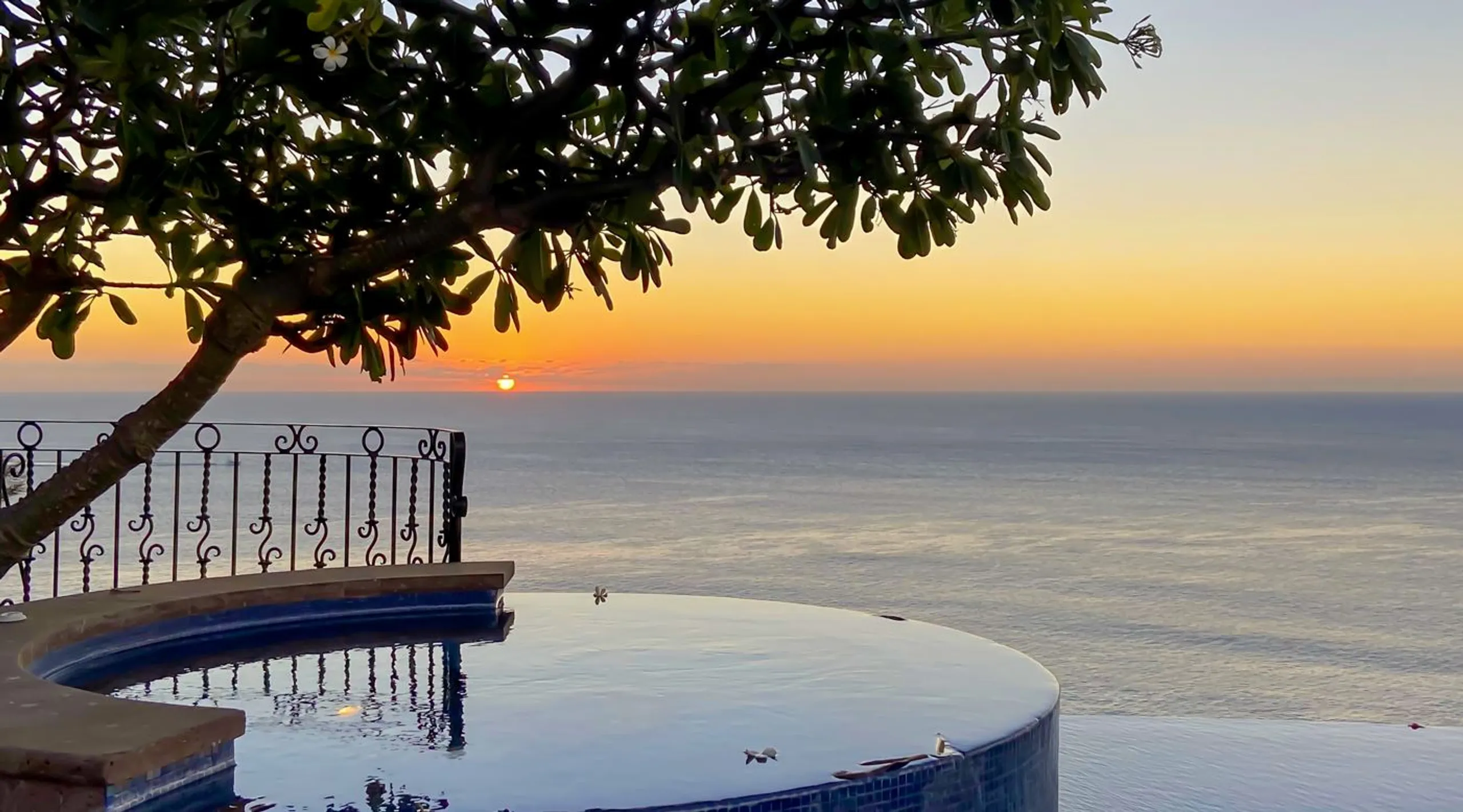 Exquisite 6 Bedroom Los Cabos Villa with Private Infinity Pool, & Palmilla Access — photograph 10