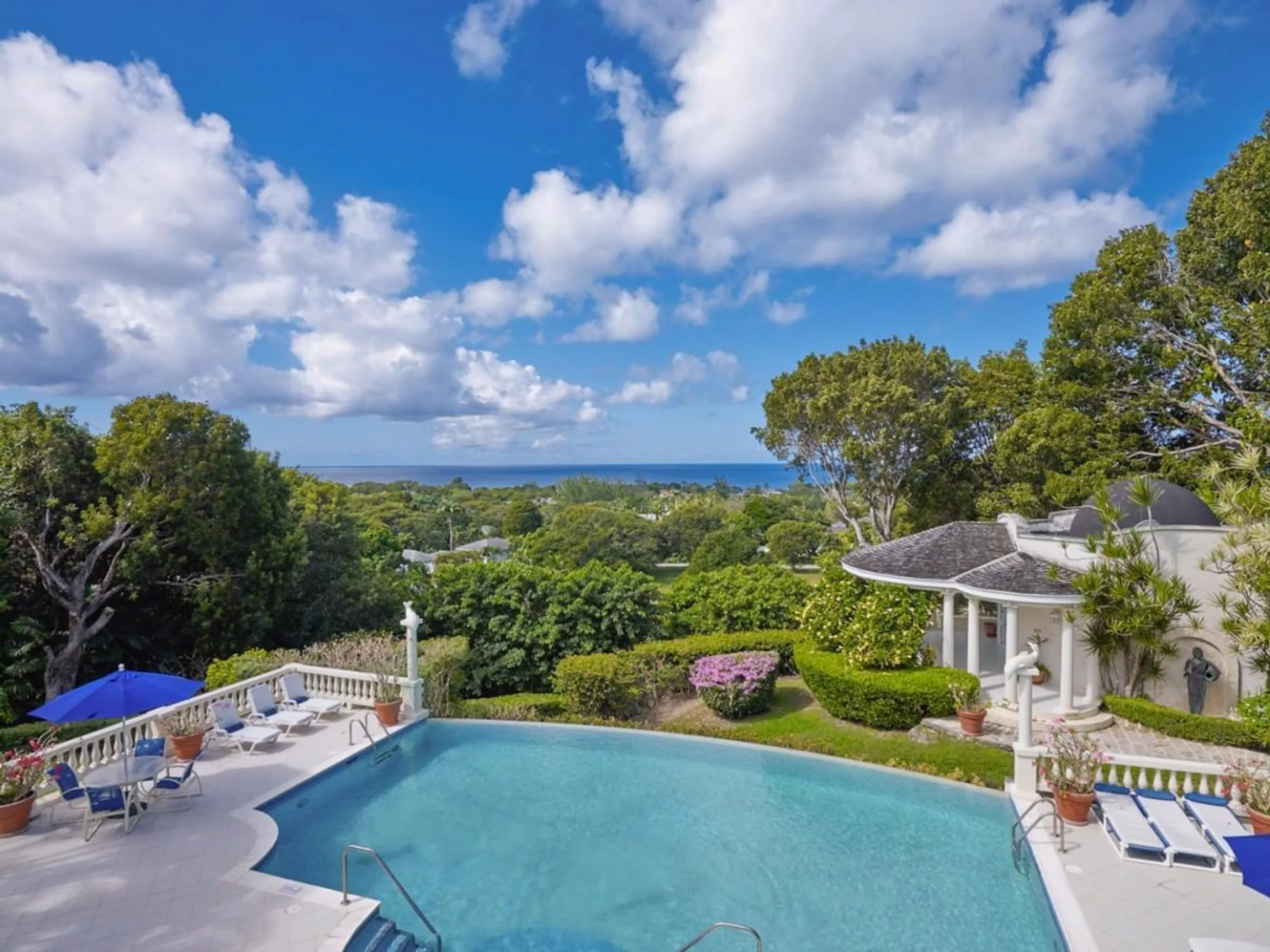 Sandy Lane's  Luxurious Ridge-Front Villa with Grand Infinity Pool and Breathtaking Caribbean Views — photograph 3