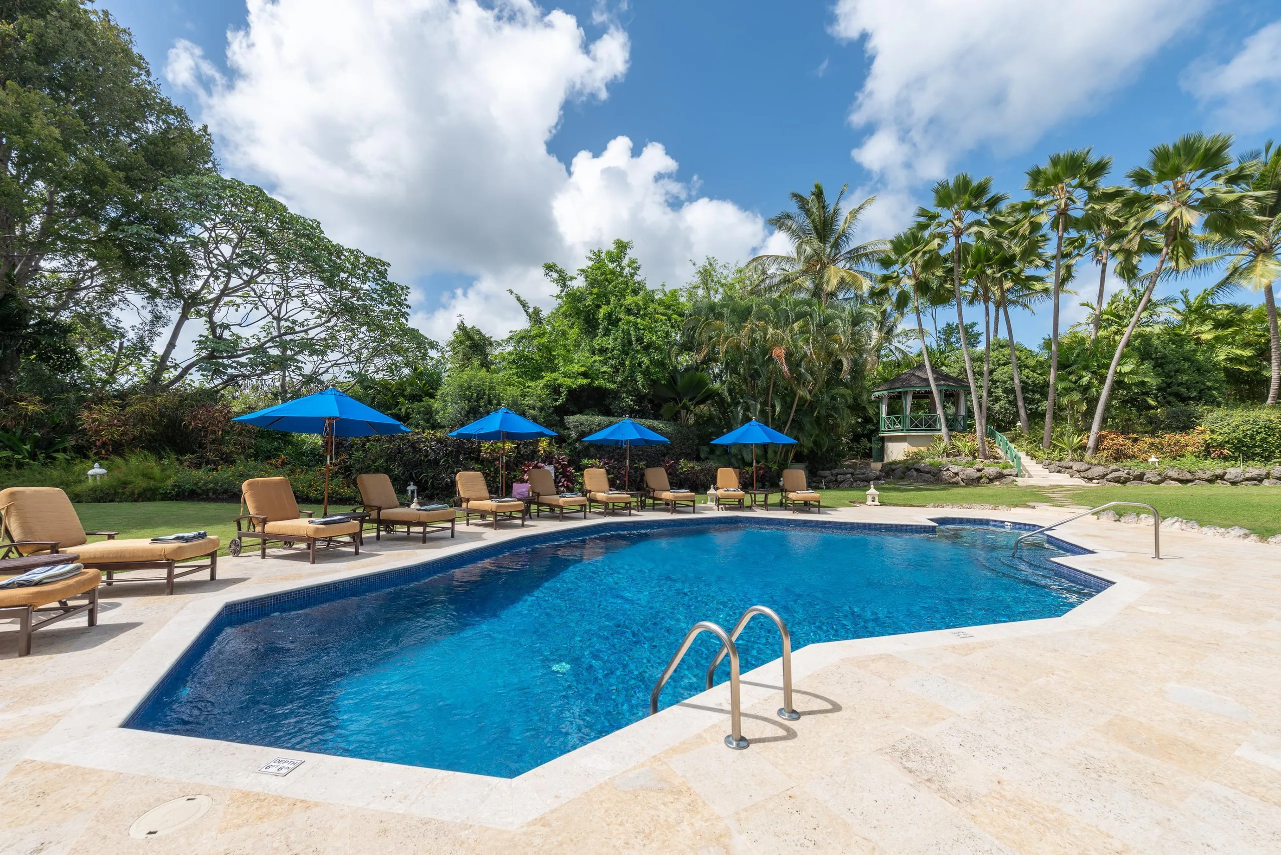 Sandy Lane's Magnificent Three-story Villa with Private Pool and Beach Access — photograph 7