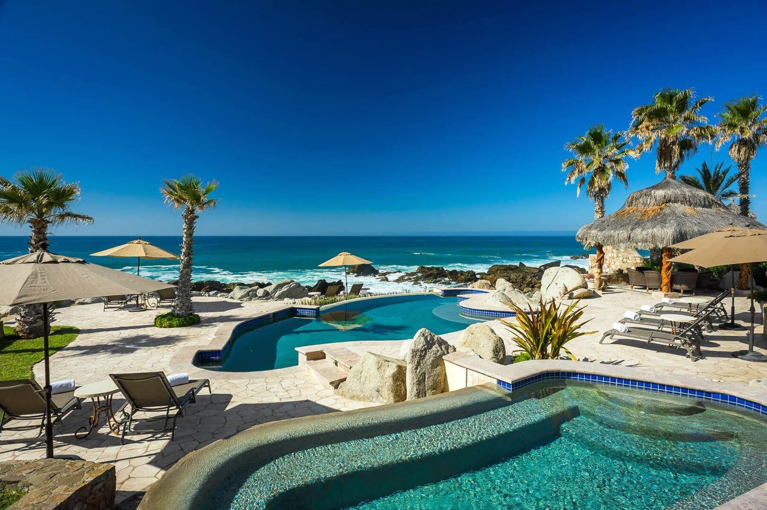 Punta Ballena Oceanfront Villa with Private Pools and Incredible Ocean Views, Punta Ballena