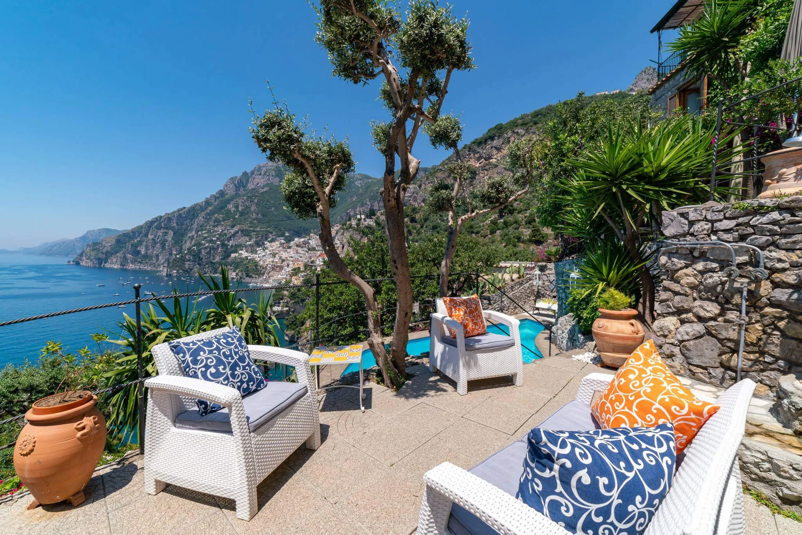 Sensational Villa in Amalfi Coast with Private Pool and Mediterranean Sea Views — photograph 4