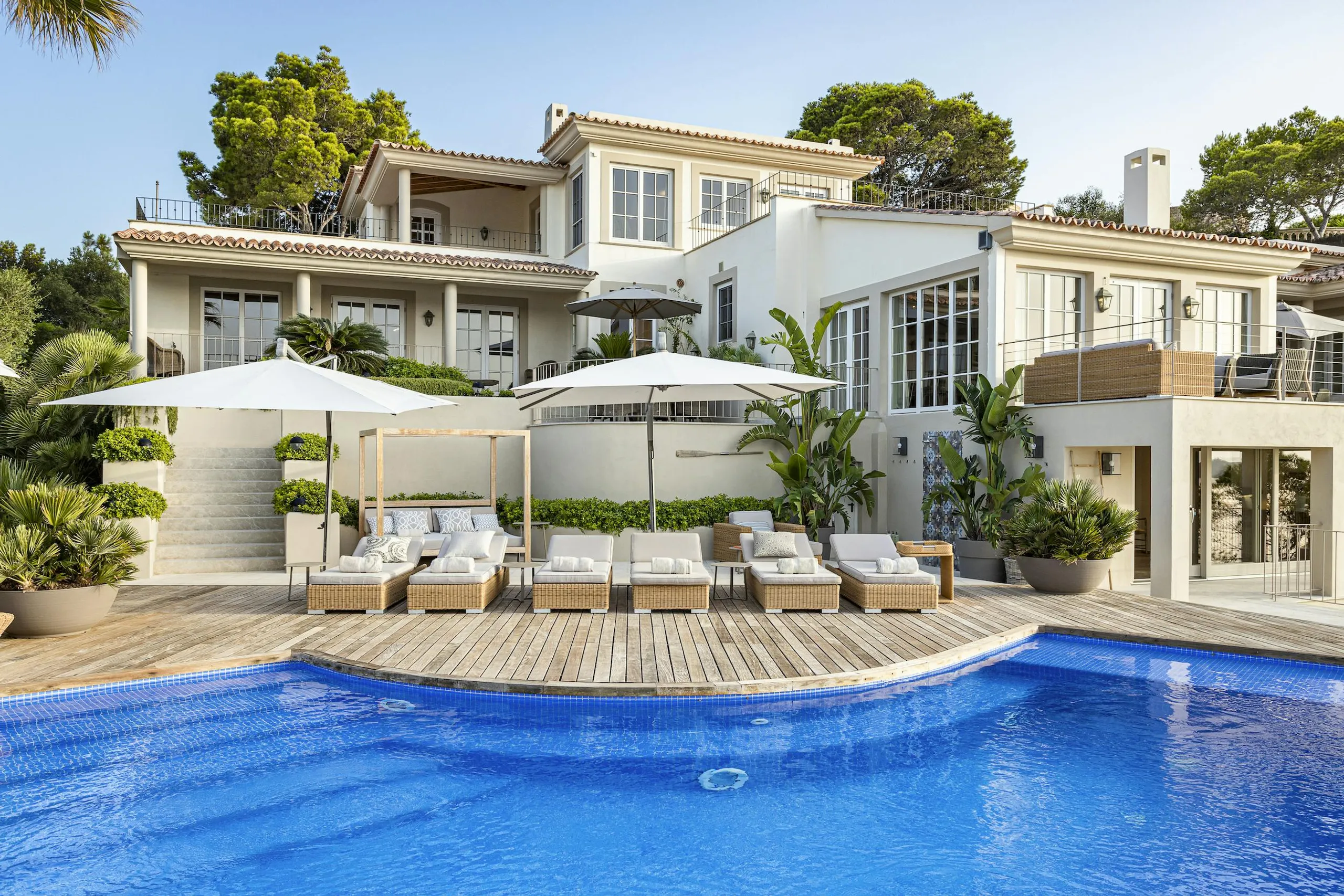 Magnificent Mallorca Villa with Infinity Pool and Gorgeous Ocean Views — photograph 2