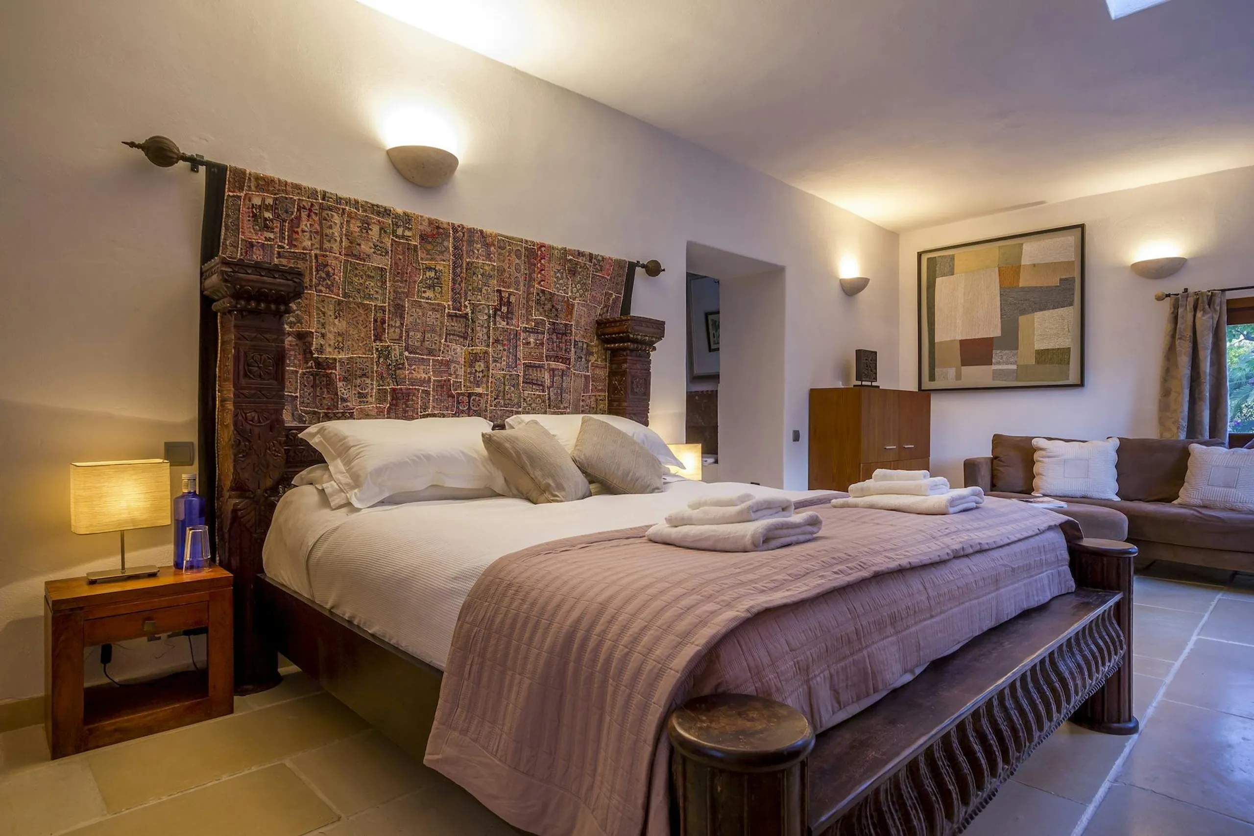 Breathtaking Ibiza Estate with Private Pool and Gazebo — photograph 12