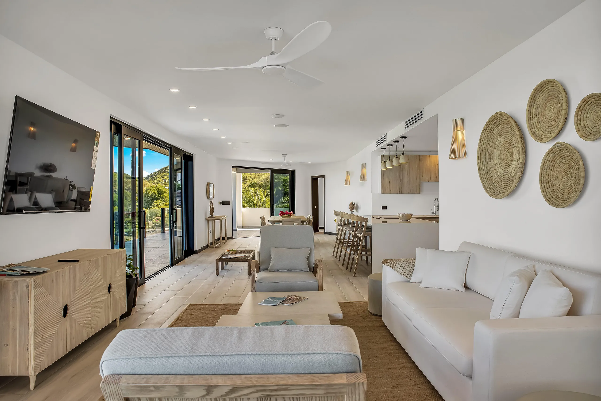 Posh Oeanfront 3Bedroom Villa with Spectacular Views — photograph 6