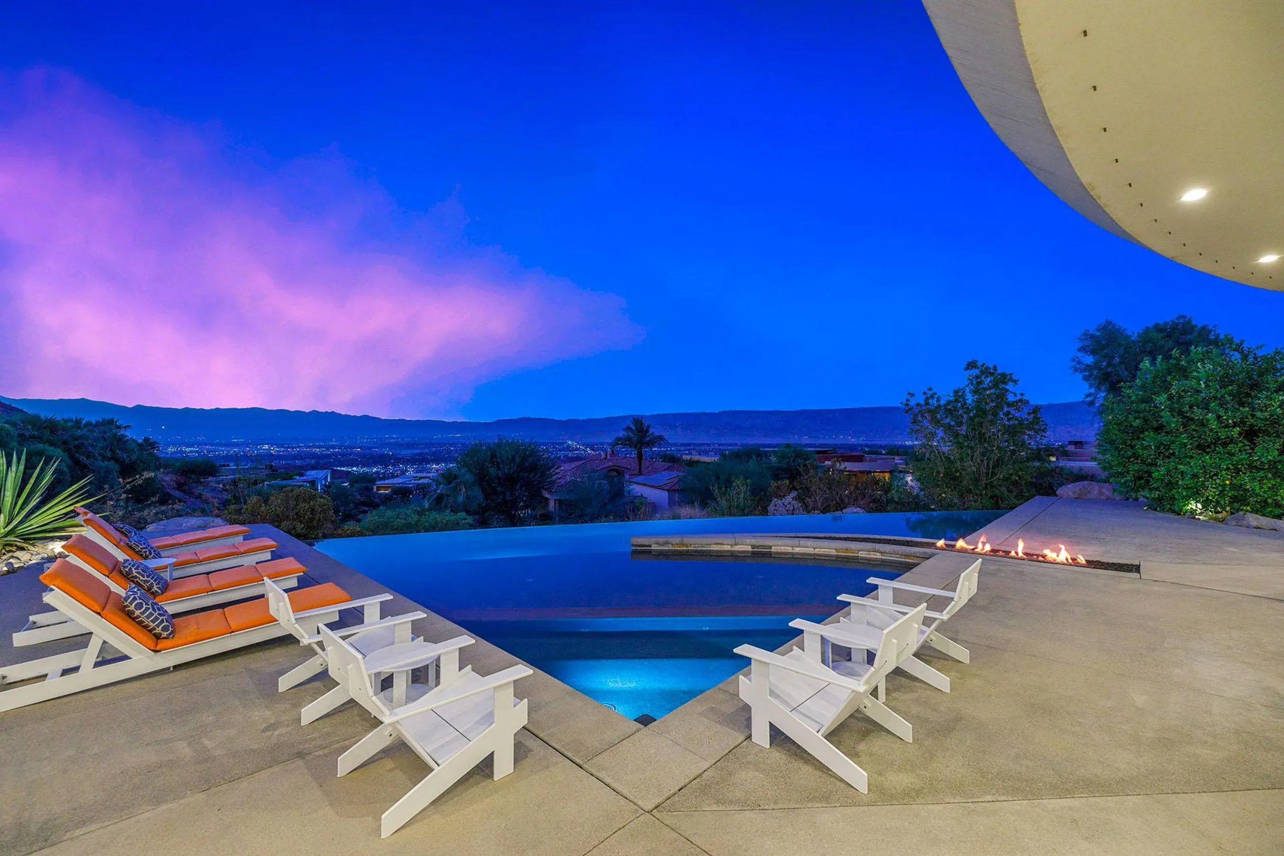 Rancho Mirage Architectural Modern Estate with Infinity Pool with Incredible Views — photograph 10