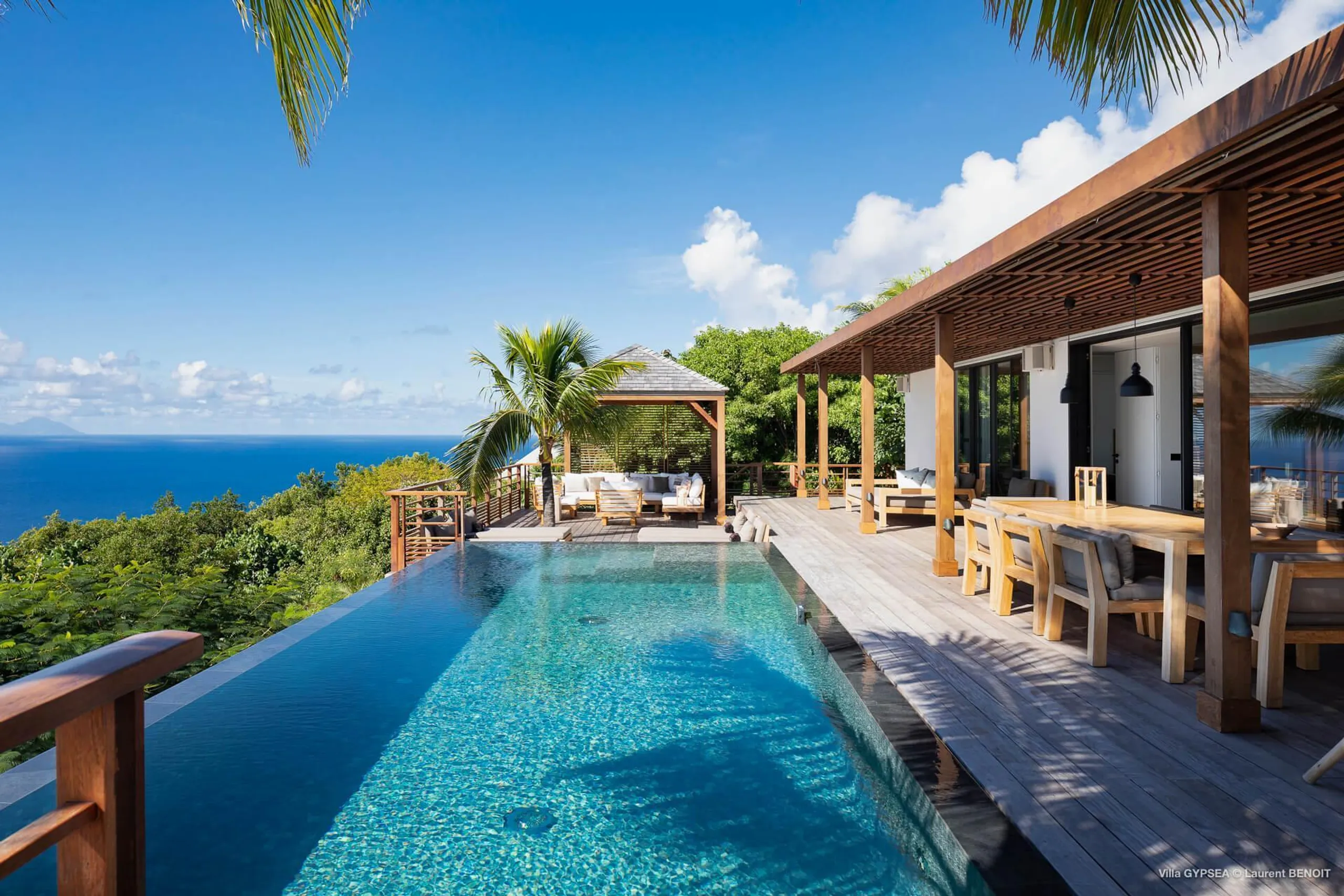 Elevated Luxurious Oceanview Villa with Infinity Pool in Lurin — photograph 4