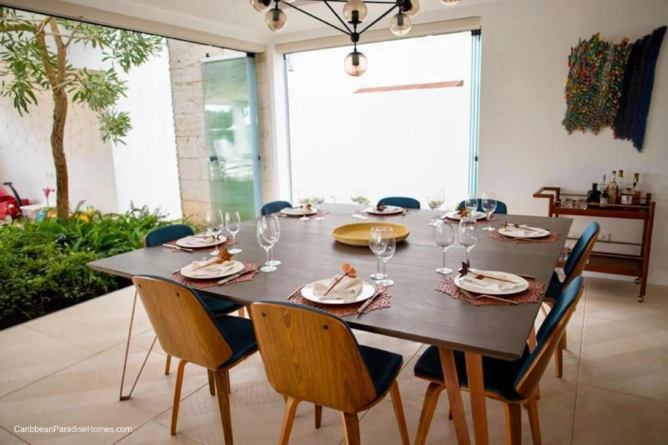 Casa de Campo's Sumptuous Contemporary Villa with Polo Fields Views — photograph 8