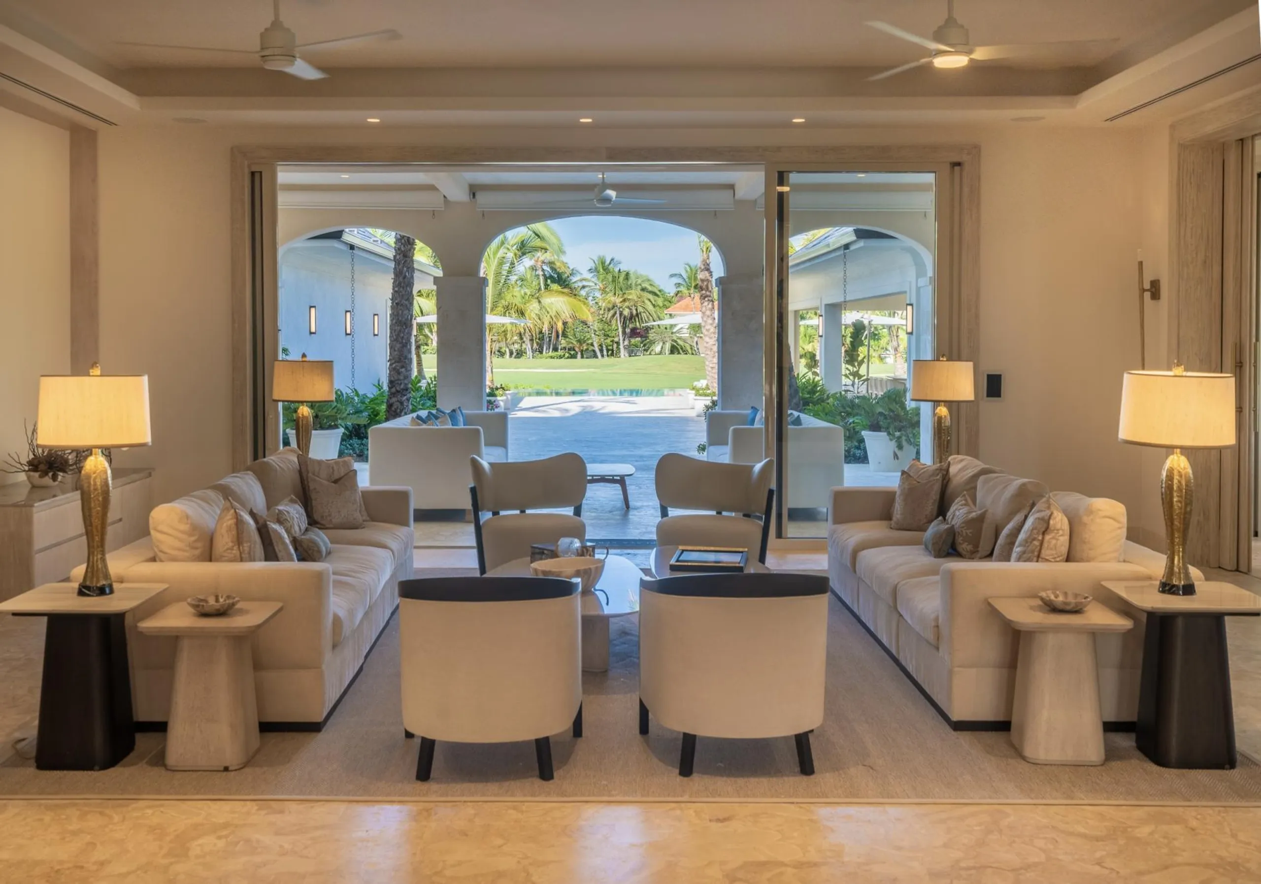 Stately Punta Cana Villa with Invigorating Pool, Spa, and Fitness Room — photograph 12