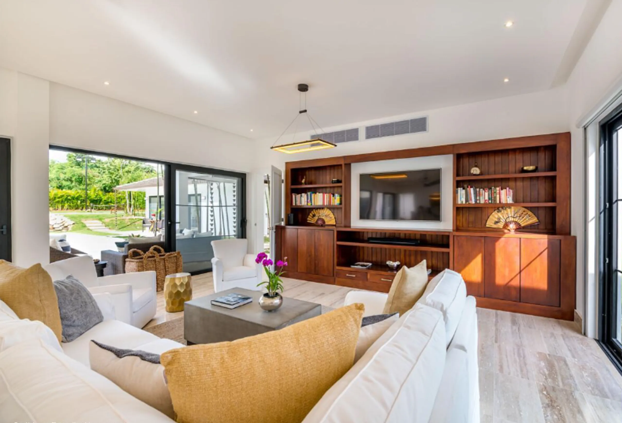 Casa de Campo's Prestige Accommodation Villa Located in a Exclusive Barranca Este Neighborhood — photograph 9