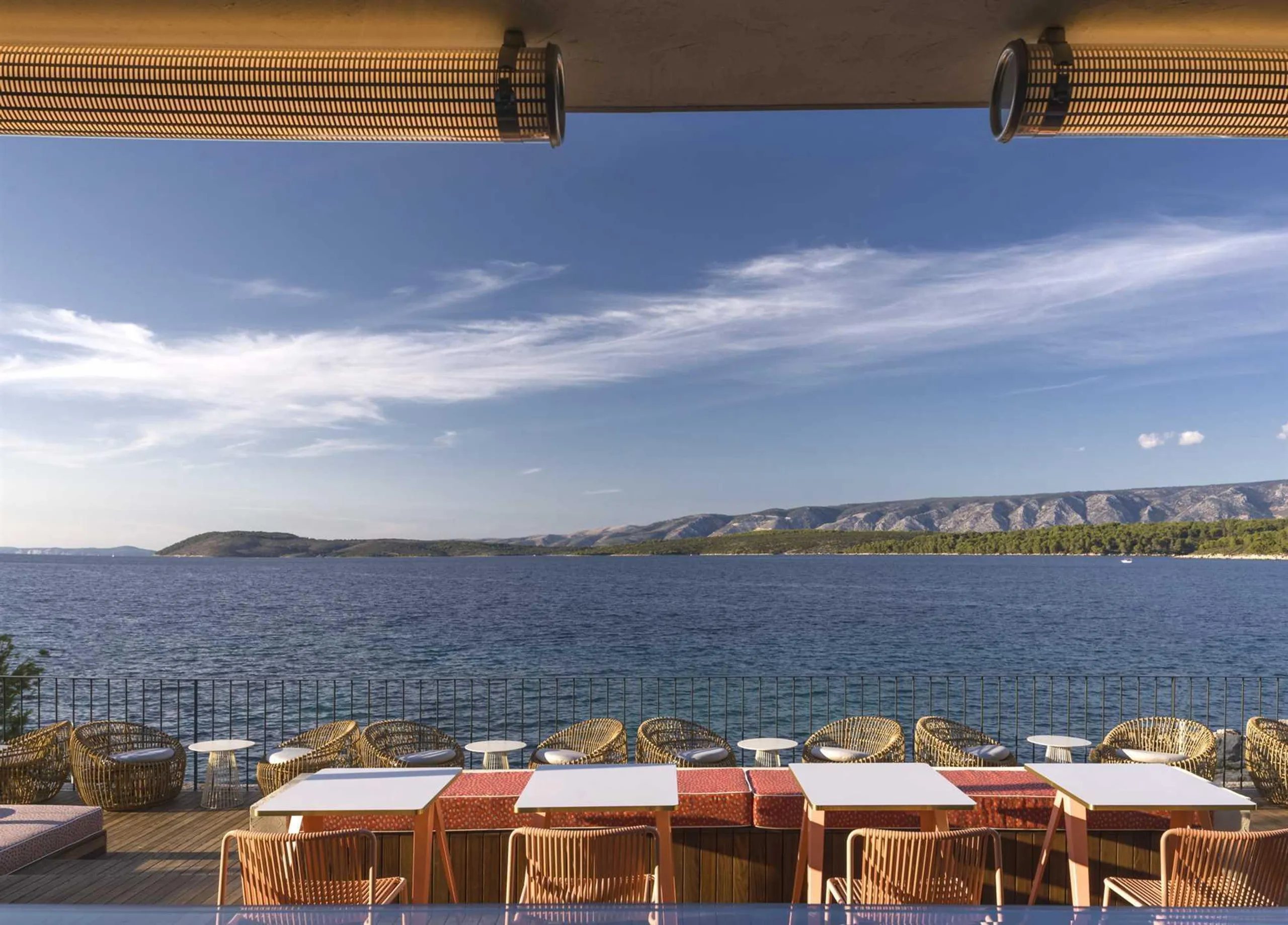 Chic Villa with Private Heated Pool, Offering Serene Views of Hvar's Beauty — photograph 4