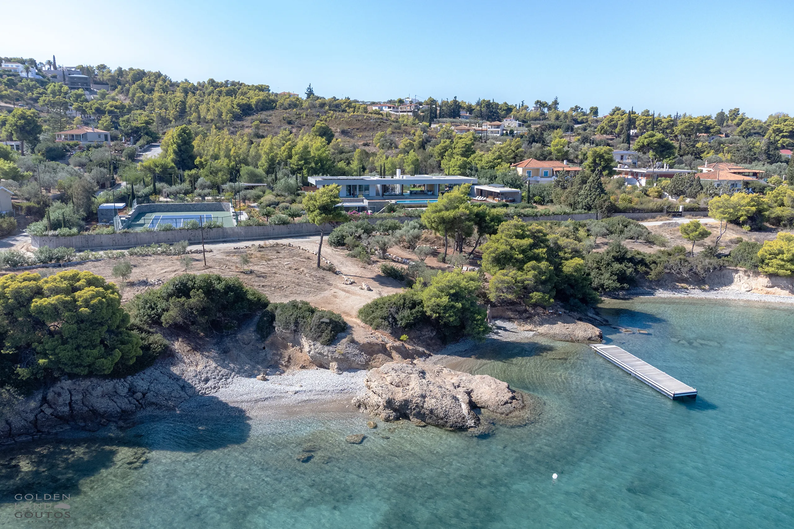 Sensational New-Built Villa with Infinity Pool, Unique Architectural Design and Exceptional Sea View — photograph 7