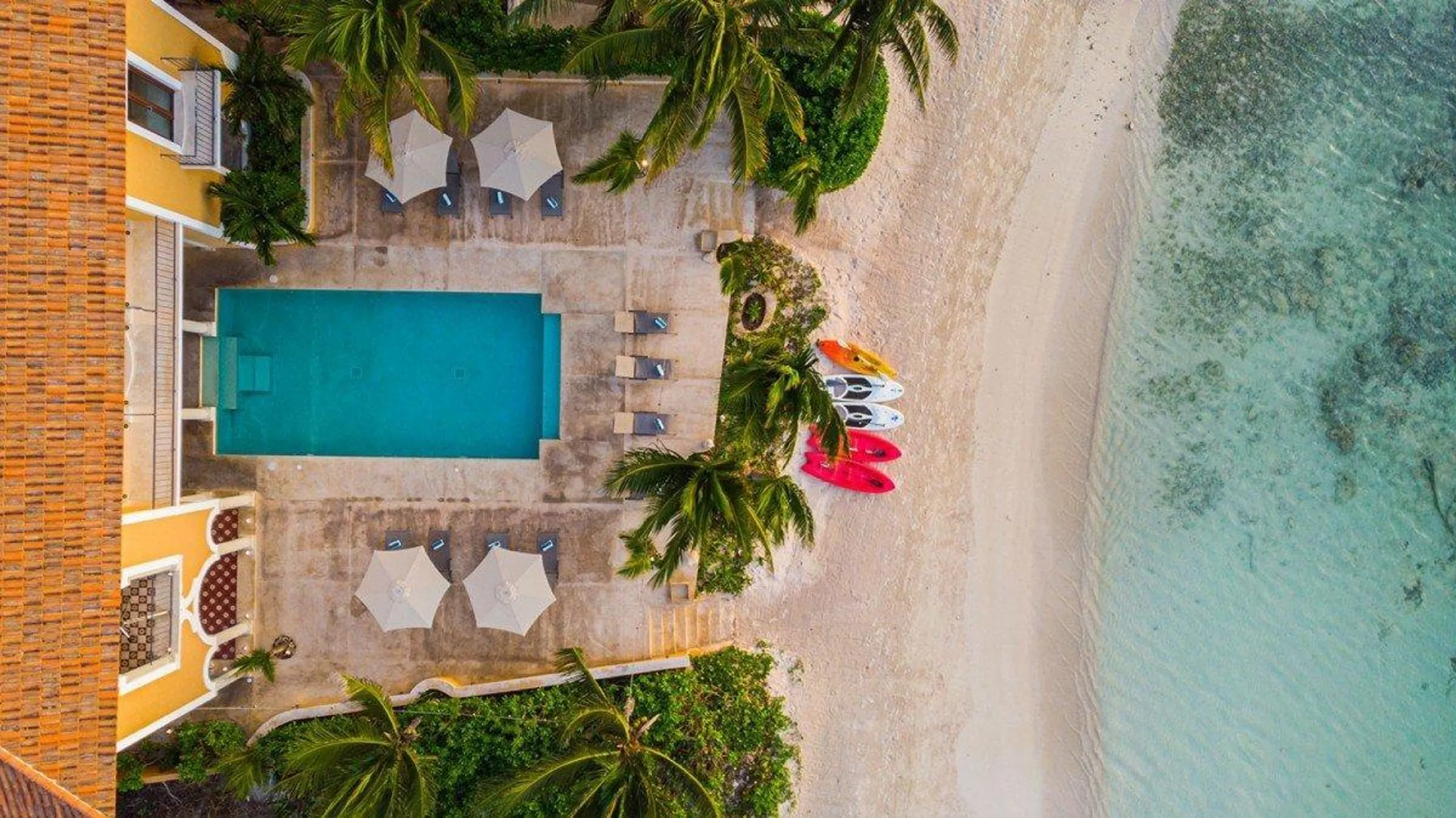 Beach Front Mayan Estate with Private Pool and Glamorous Ocean Views — photograph 4