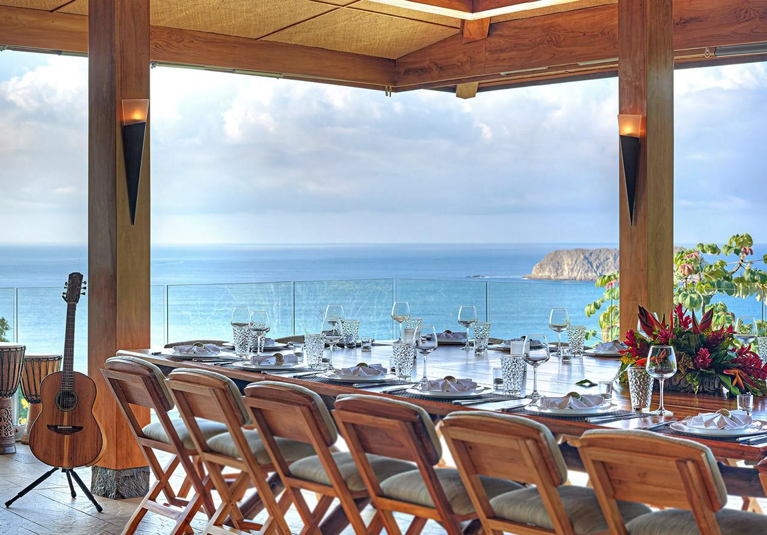 Spectacular Villas with Private Infinity Pool and 180-Degree Pacific Ocean View — photograph 9