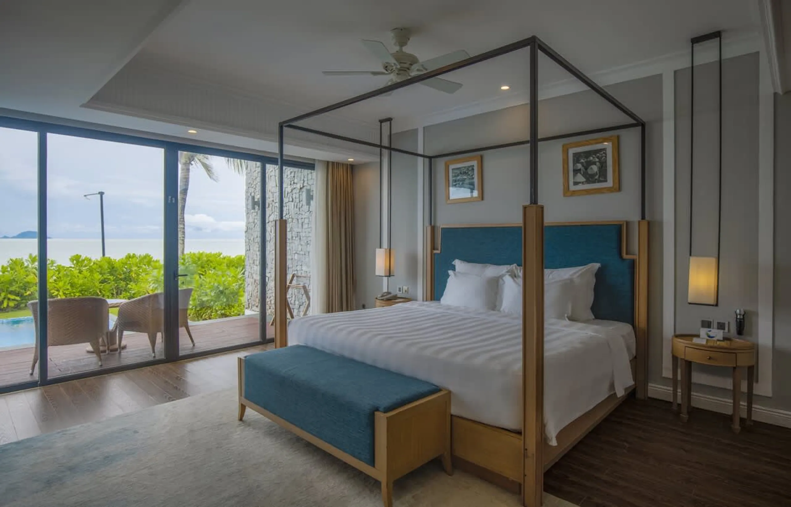 Superlative Coastal Villa with Private Pool and Stunning Beach Views — photograph 6