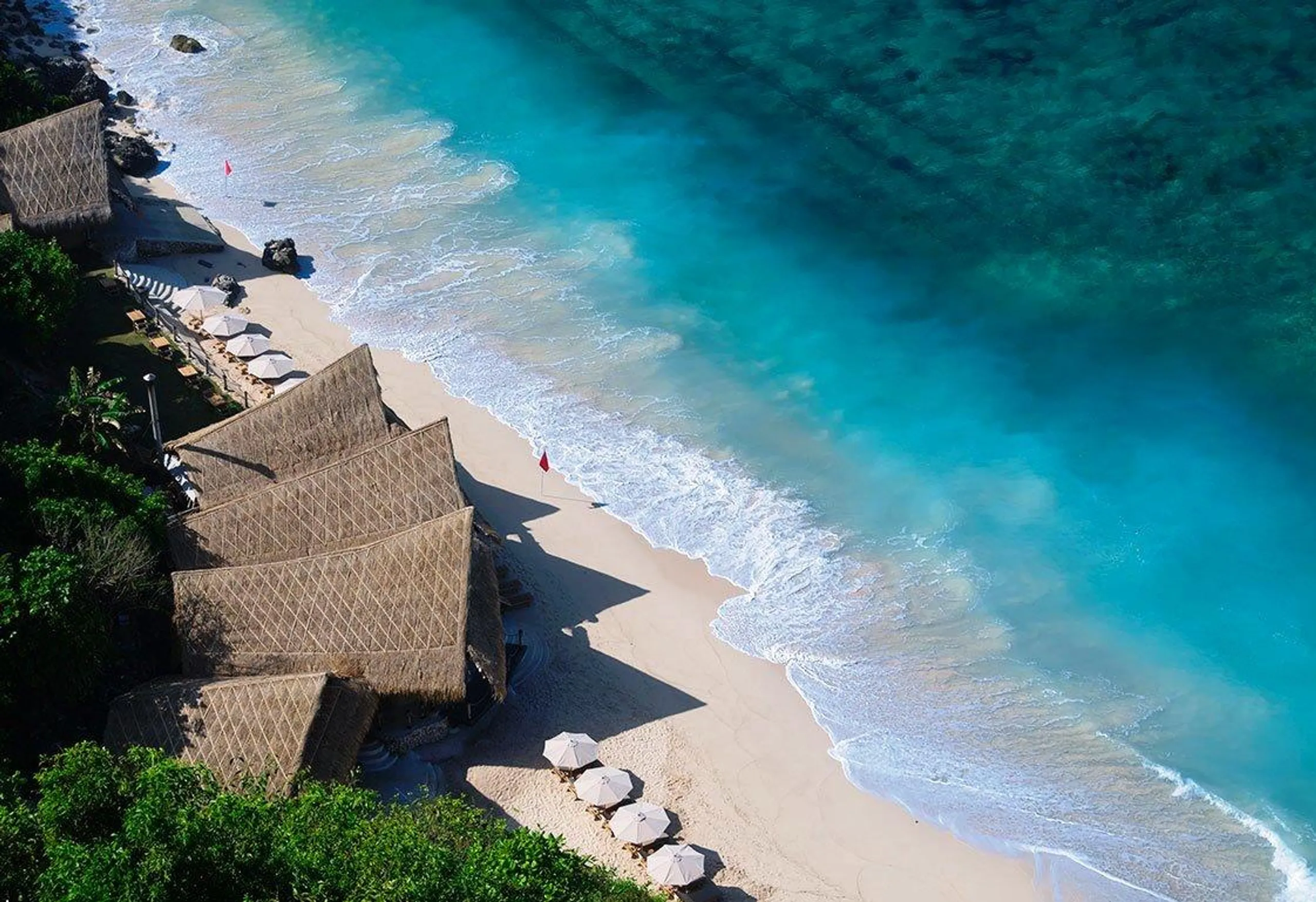 Uluwatu Cliffside Luxe Ocean View Estate with Infinity Pool and Ocean Views — photograph 3