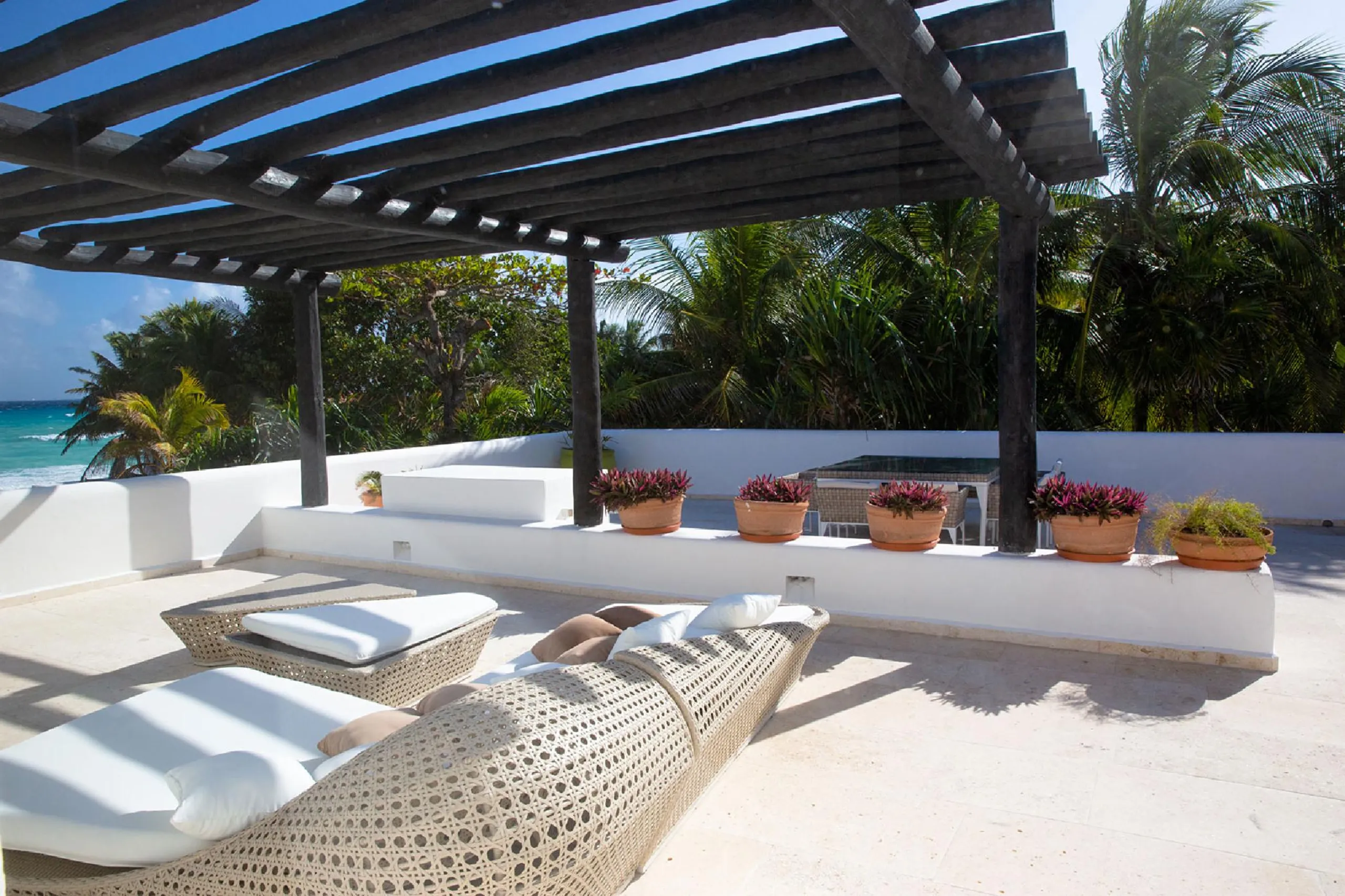 Playa del Carmen Modern Luxury Villa with Private Pool and Ocean Views — photograph 5