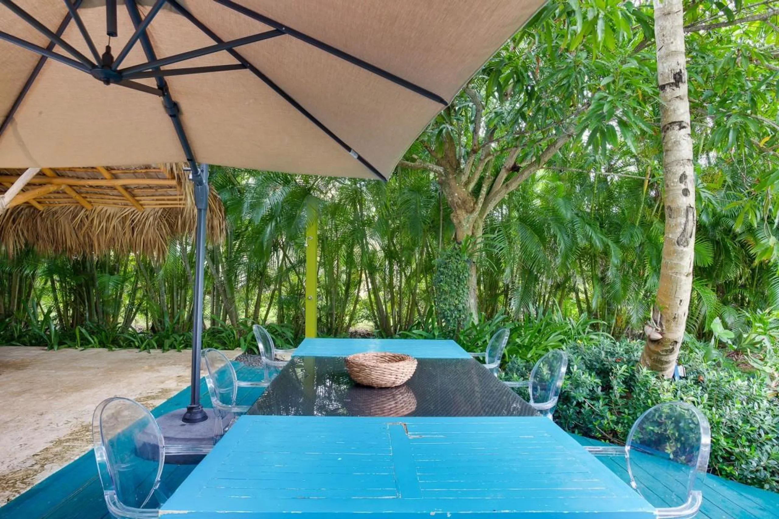 Fantastic Sustainable Villa with Palatial Pool Overlooking La Cana Golf Course in Punta Cana — photograph 9