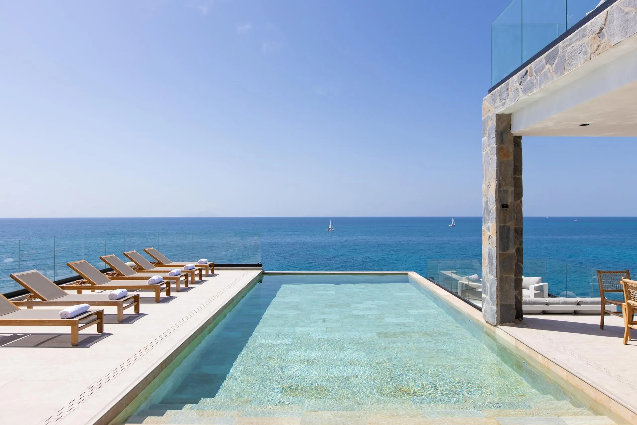Prestige Oasis in Indigo Bay with Caribbean Panoramas — photograph 2