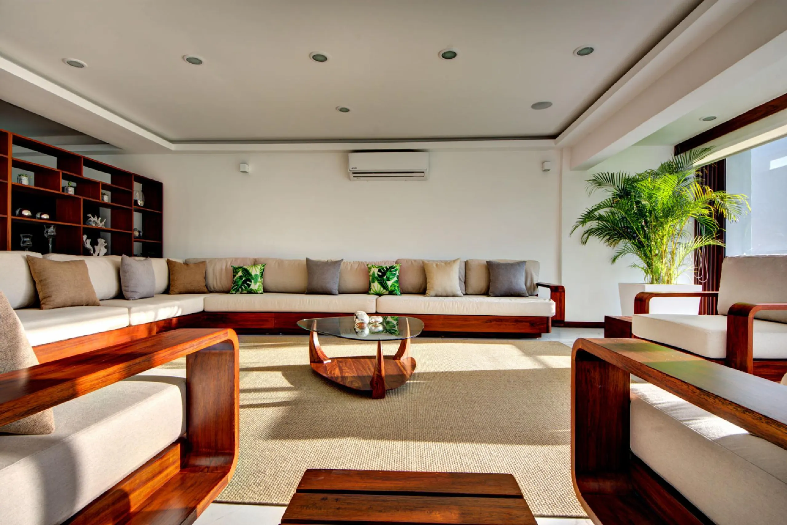 Beautiful Playa del Carmen Luxury Villa with Dual Pools and Ocean Views — photograph 7