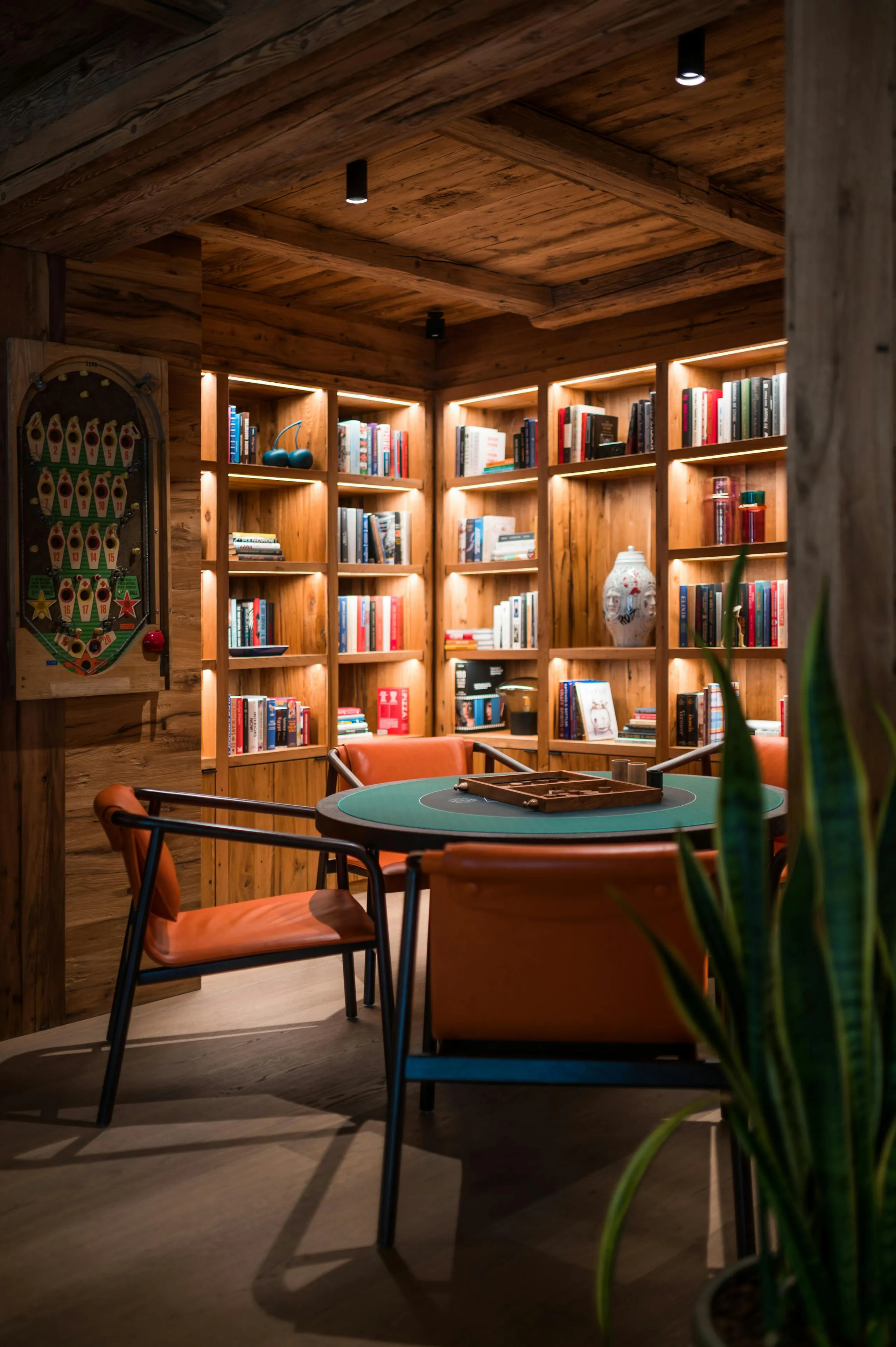 Ultra Luxe Chalet Altius with Commanding View and Luxury Amenities — photograph 11