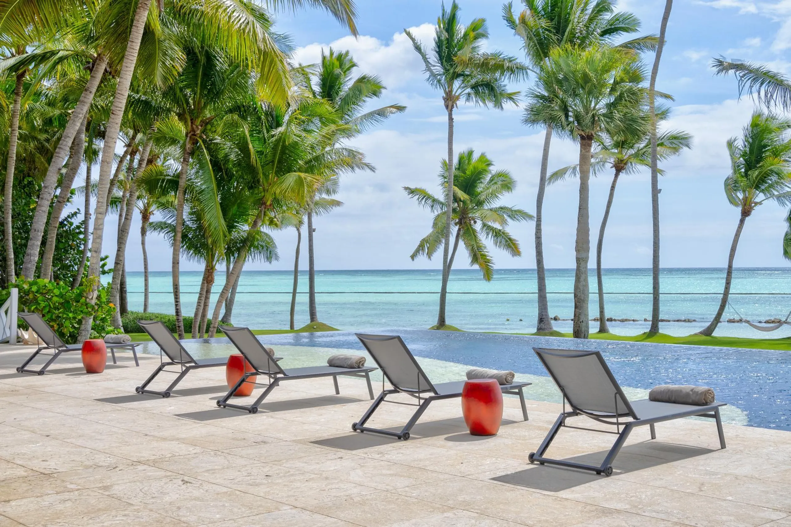Top-Featured Caribbean Villa with Private Pool with Sea Views — photograph 4