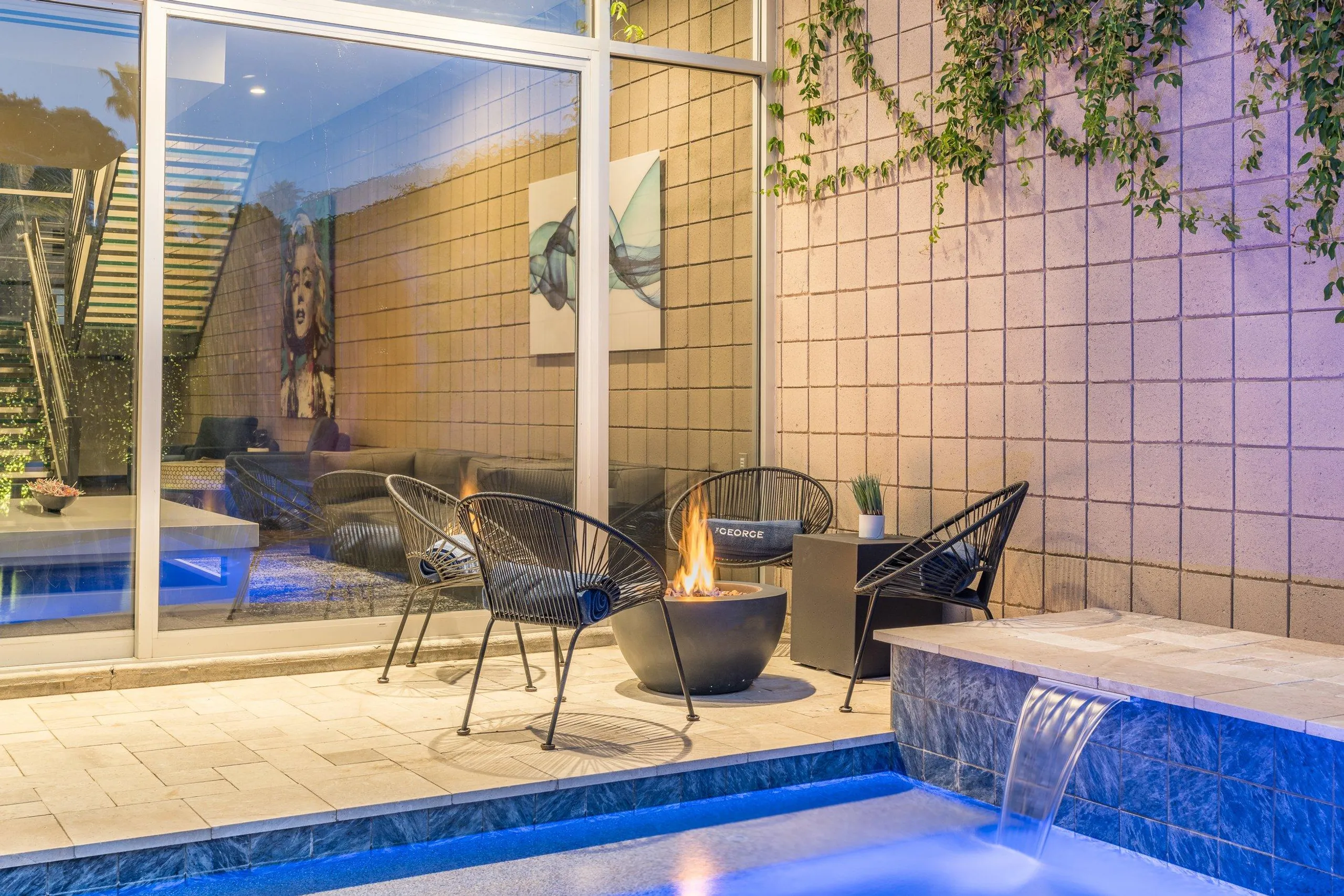 Architectural Masterpiece in Scottsdale with Private Pool and 10,000 Sq. Ft. of Elegance — photograph 5