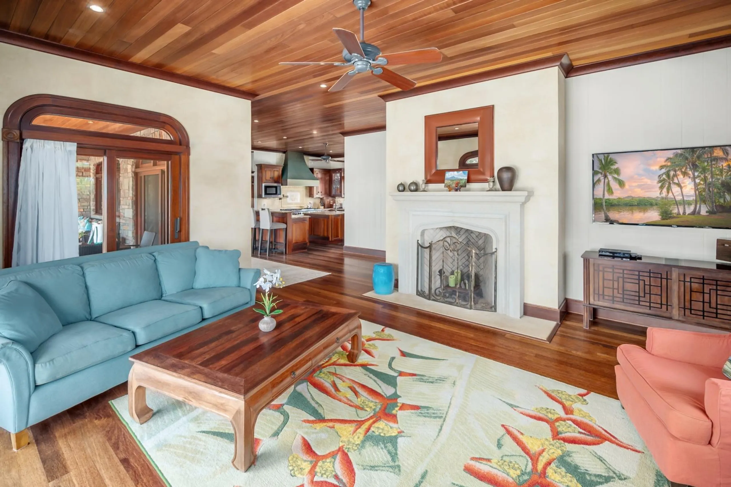Magnificent Island Estate with Lagoon Pool and Amazing Ocean Views — photograph 12