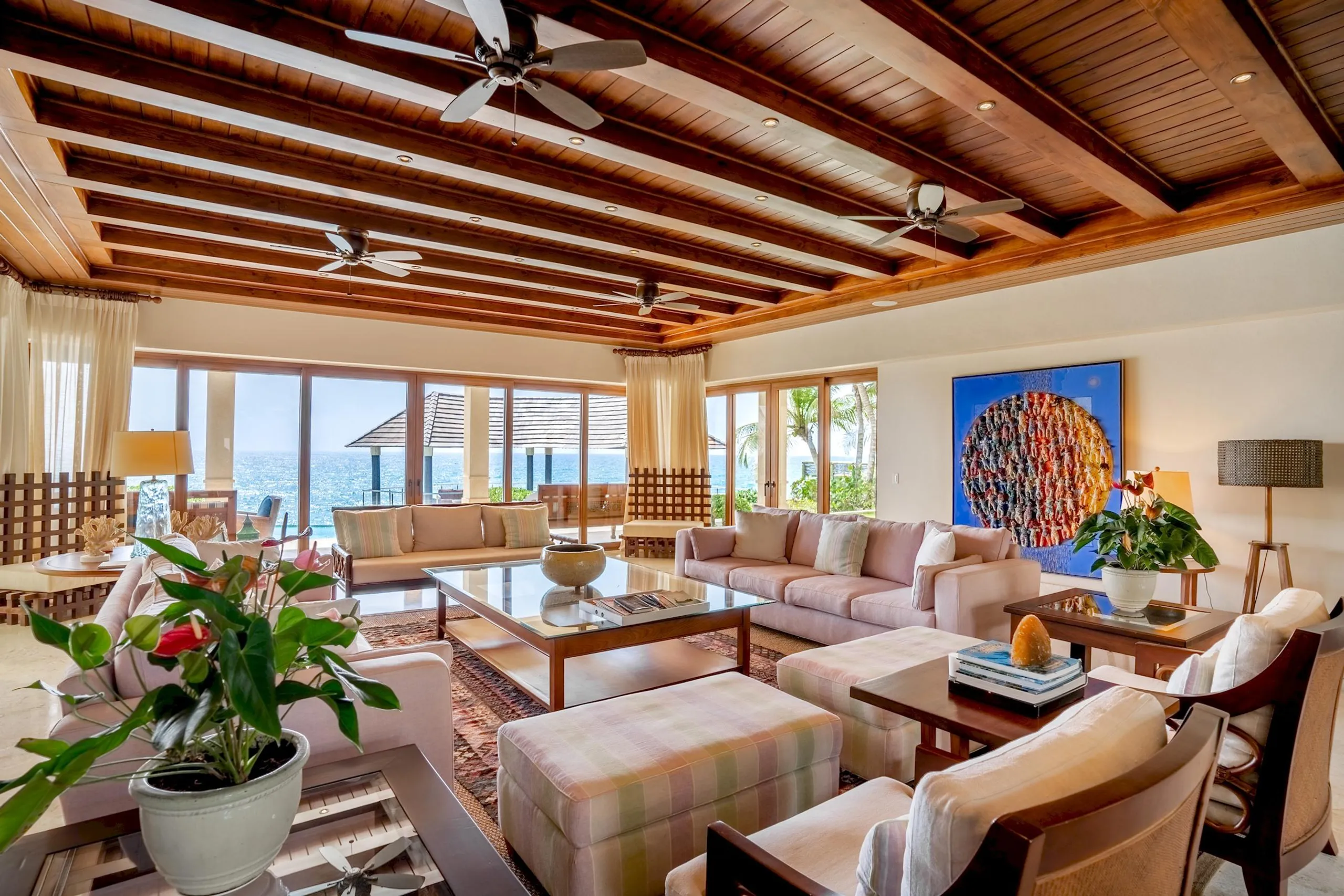 Pristine Oceanview Villa with Luxury Pool — photograph 9