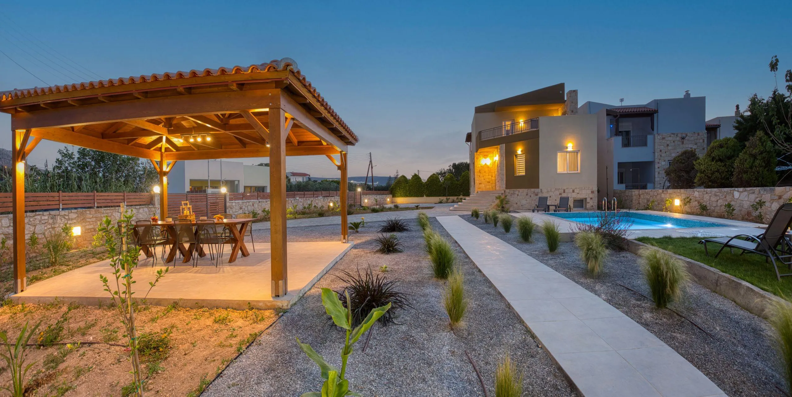 Richly Textured Pelekita Estate with Private Pool and Gazebo — photograph 5