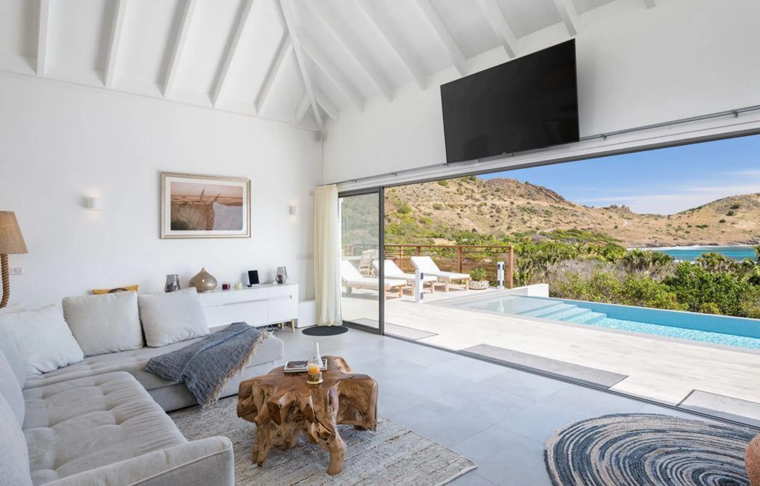 Cozy St. Barts Villa with Breathtaking Views of Sparkling Waters VILLAWAY® — photograph 4