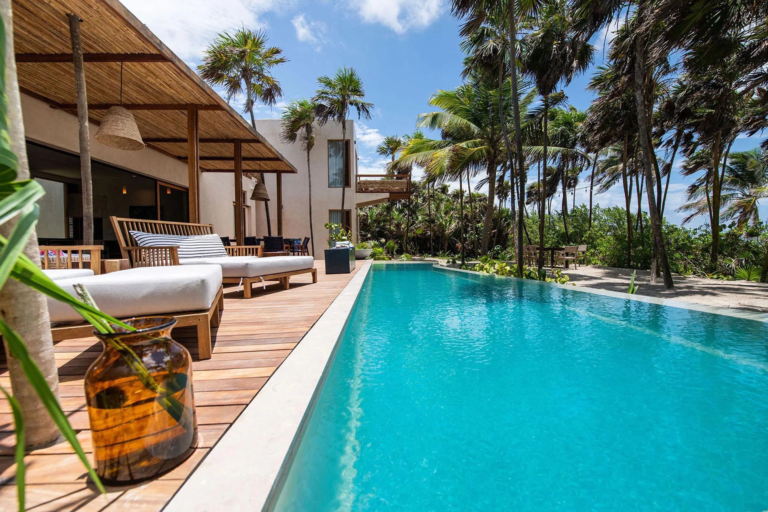 Unforgettable Beach Front Eco-Luxe Retreat with Private Pool and Ocean Views, Sian Kaan