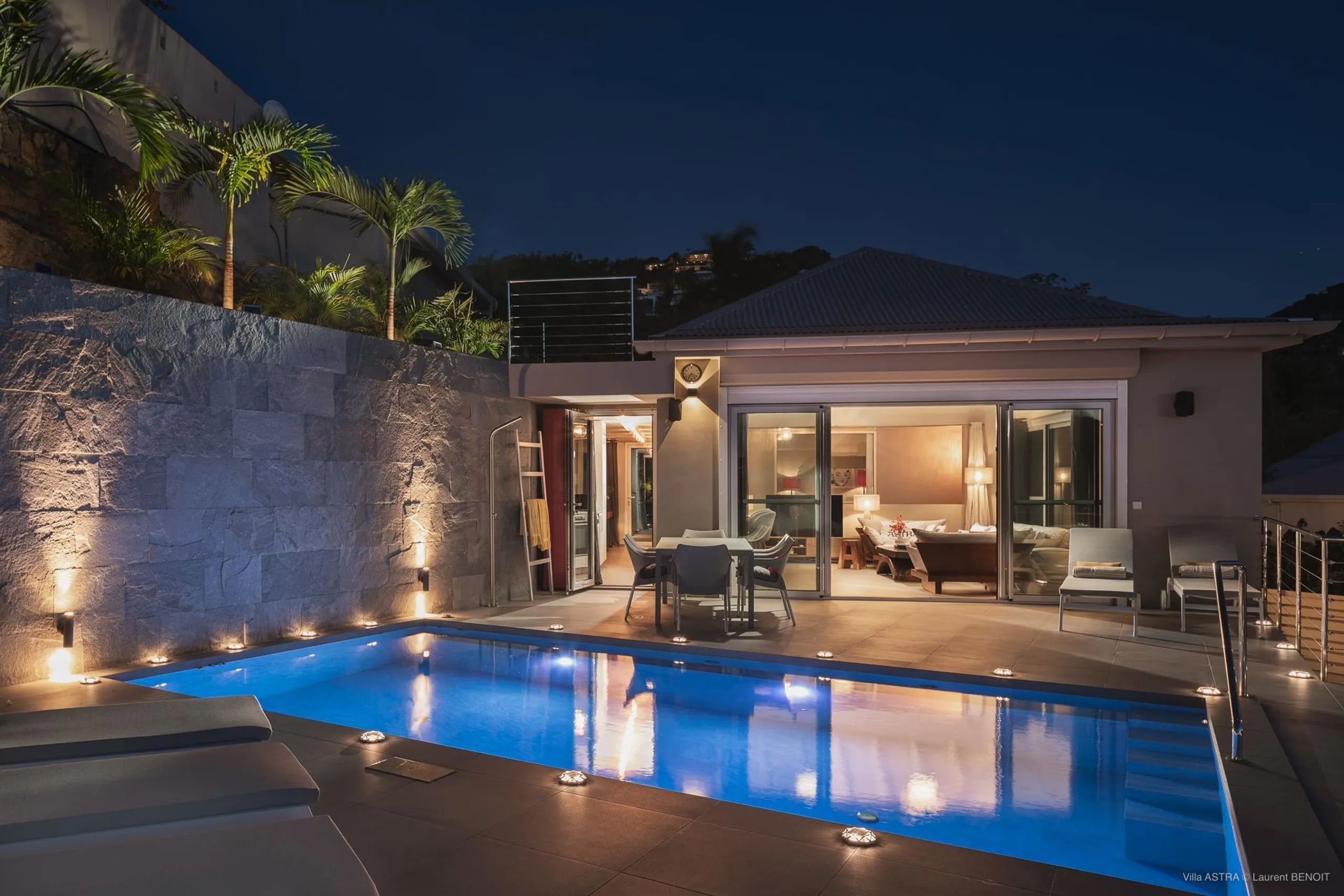 Stylish St. Jean Seaside Retreat with Private Pool and Zen Garden — photograph 7