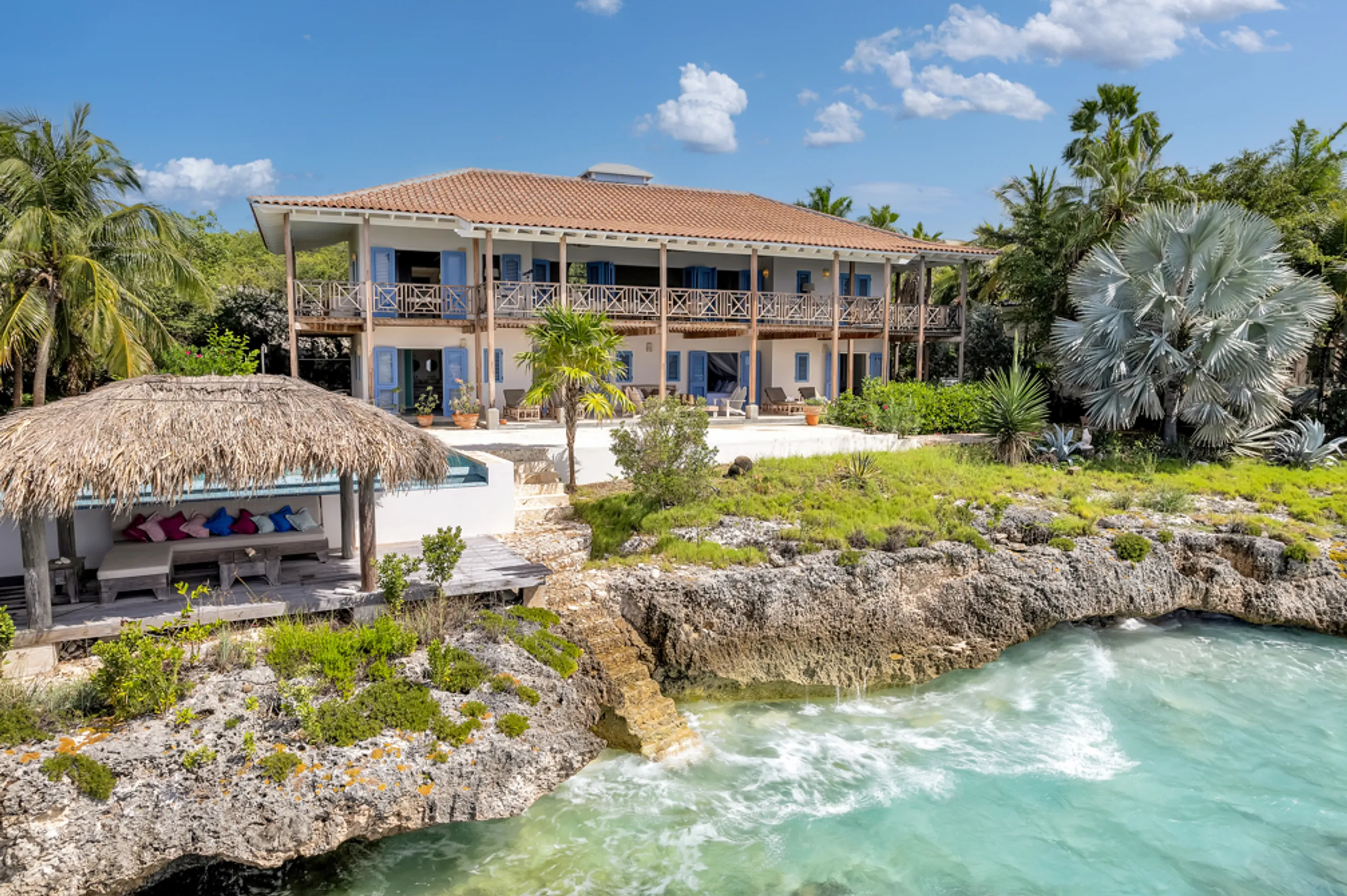 Captivating Oceanfront Villa with Private Pool and Stunning Views in Bonaire, Kralendijk