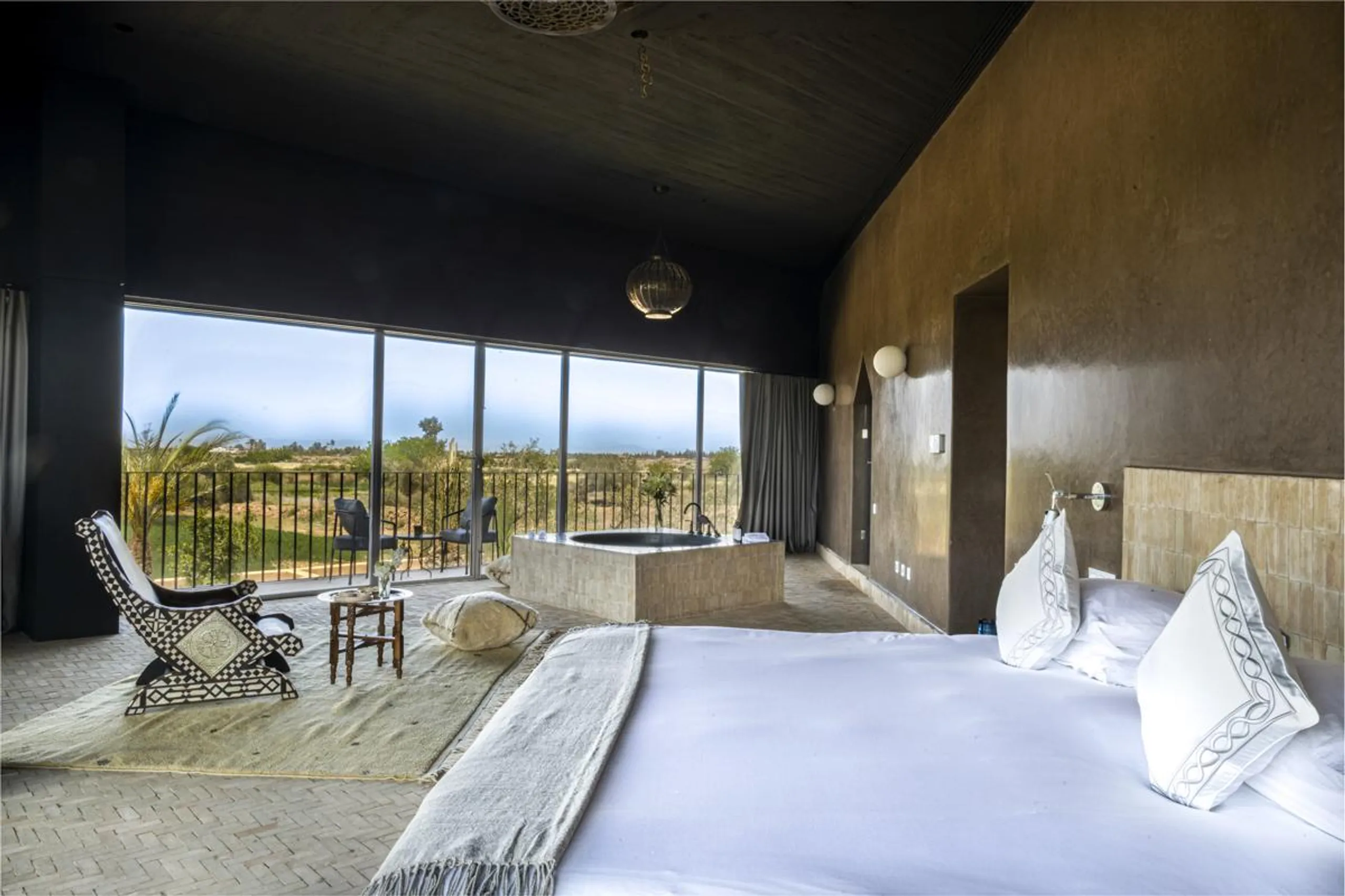 Deluxe Marrakech Villa with Private Pool and Garden Views — photograph 7