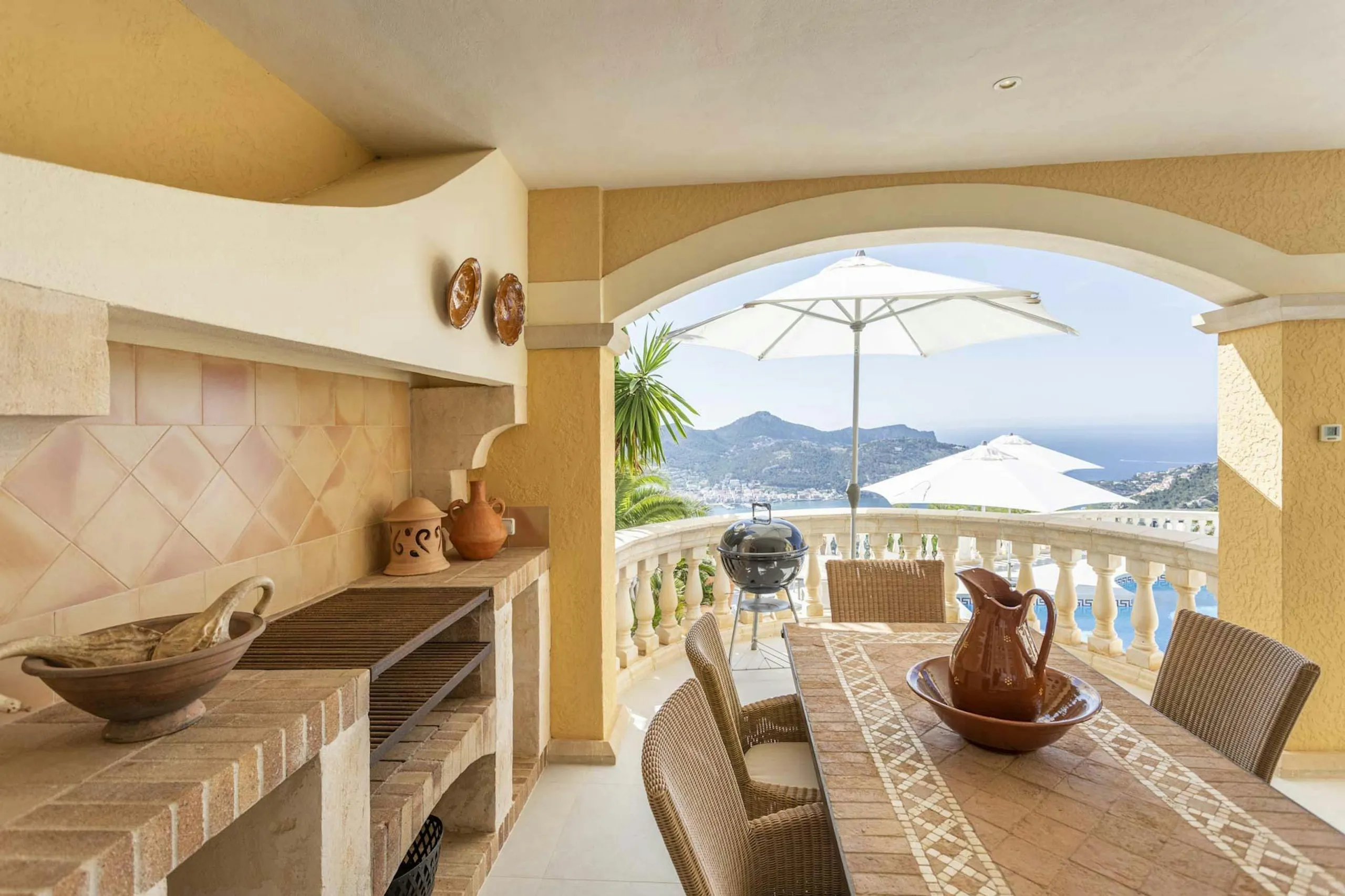 Sophisticated Haven for Your Dream Holiday with Unforgettable Panoramic Views — photograph 9