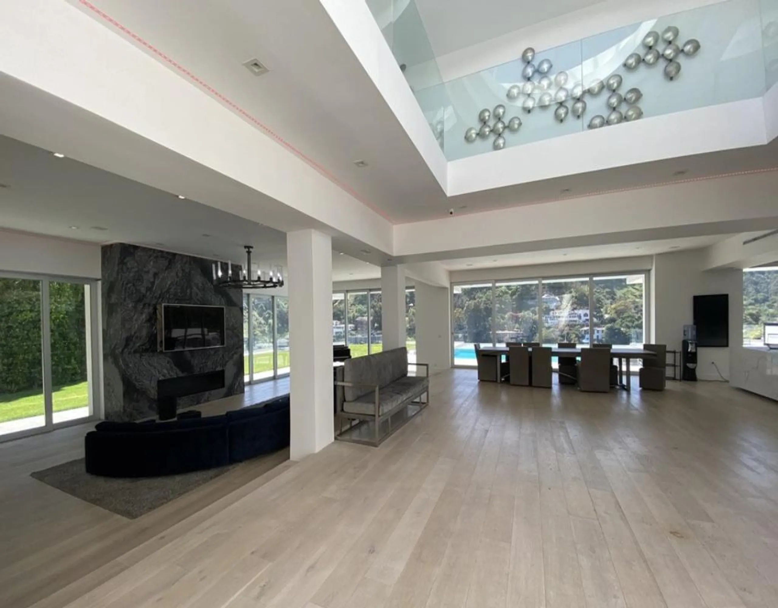 Exclusive Hollywood Hills Villa – 5BR, Infinity Pool & Panoramic Views — photograph 10