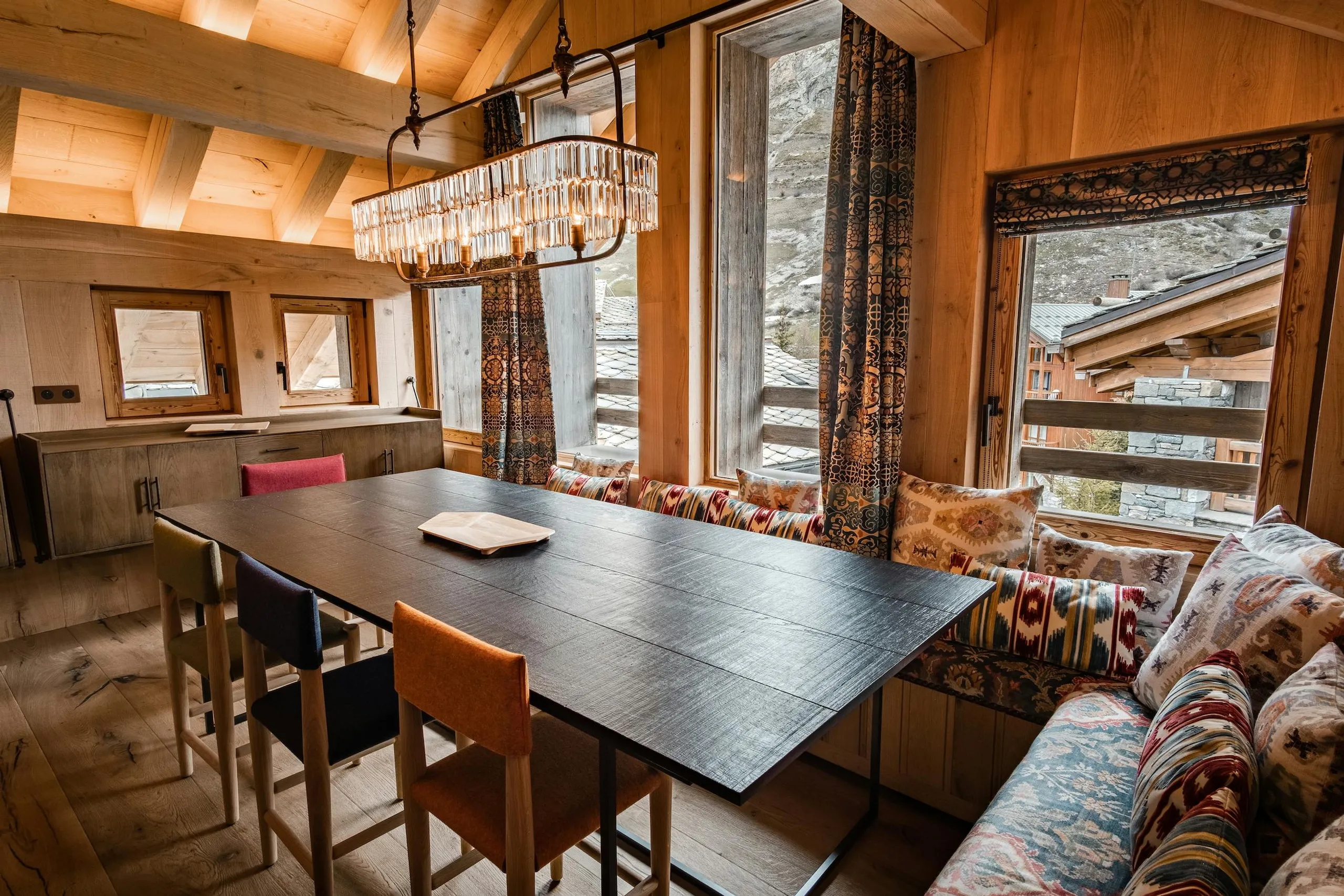 French Alps Elysium Chalet with Indoor Pool and Spa — photograph 9