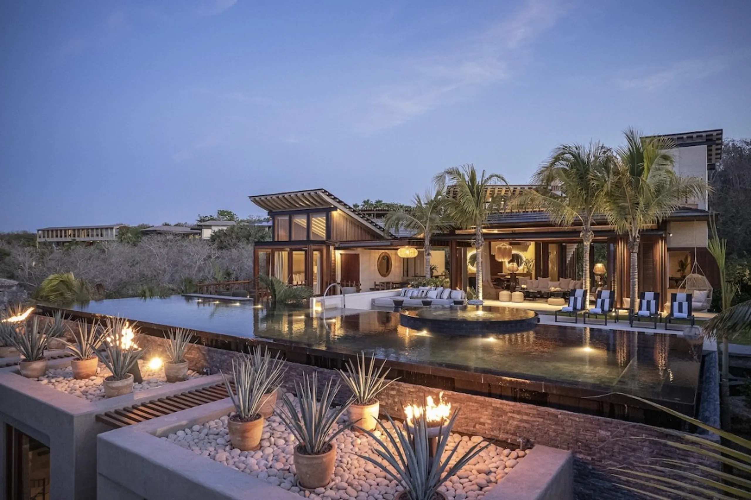 Timeless Punta Mita Villa by Manolo Mestre with Infinity Pool & Panoramic Vistas — photograph 2