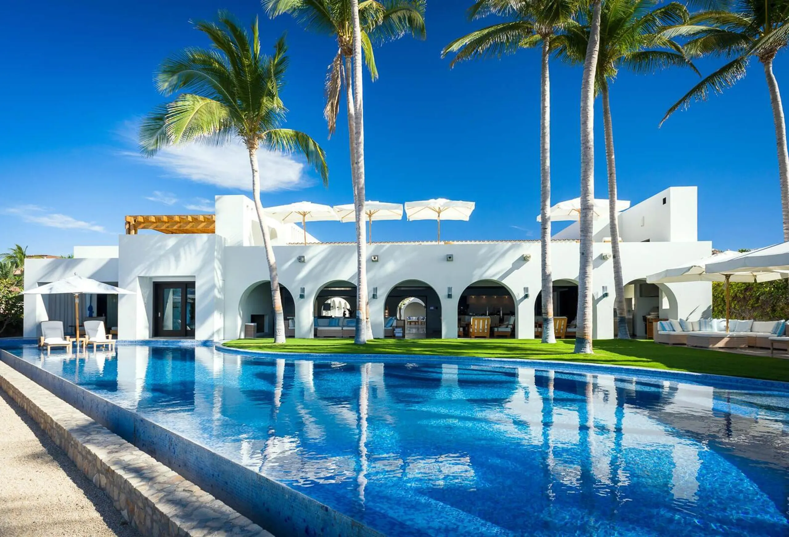 Masterpiece 17,000sq ft Villa Haven with Private Pool on the Shores of Puerto Los Cabos — photograph 3