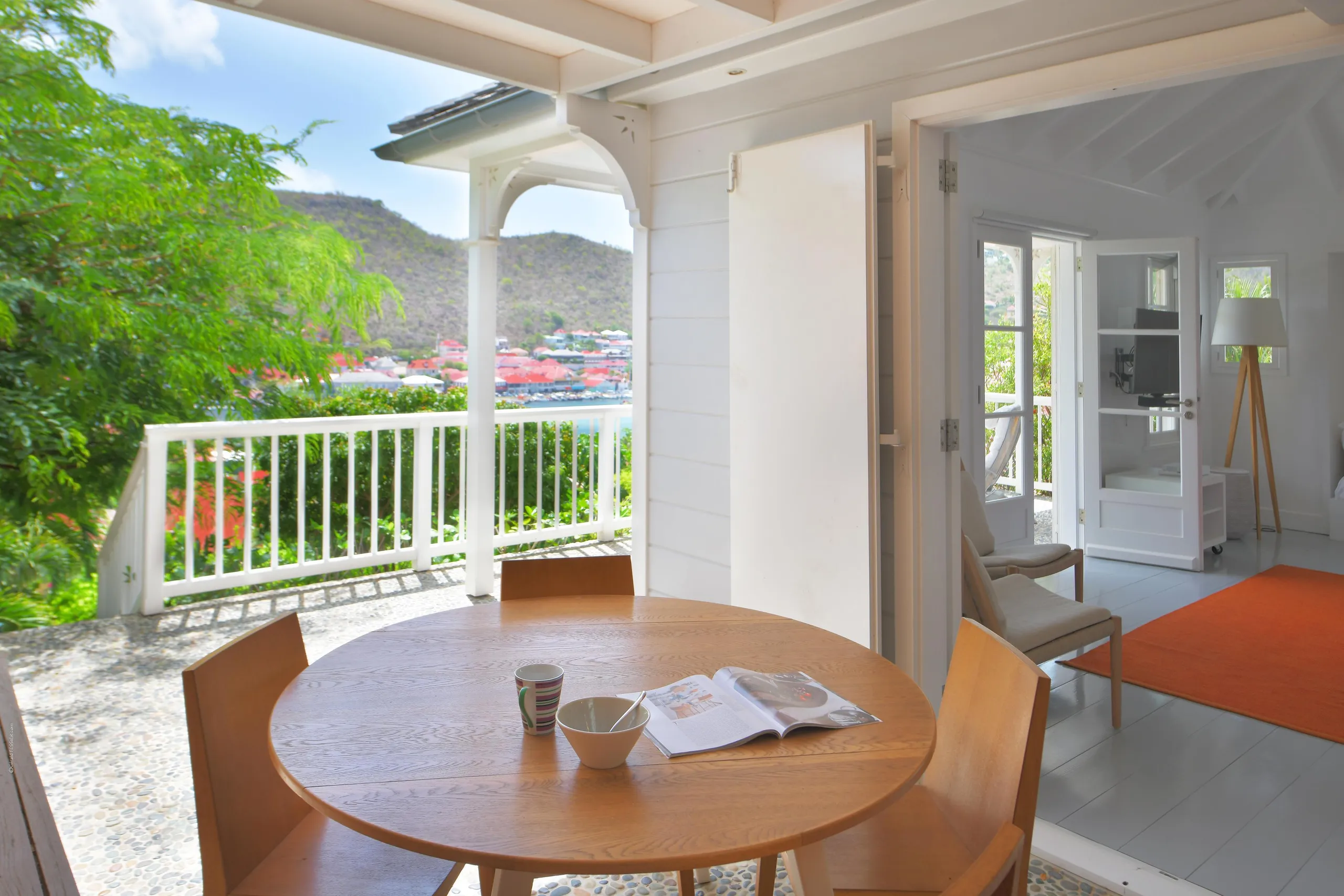 Refreshing Paradise Estate with Private Pool and Ocean Views — photograph 11