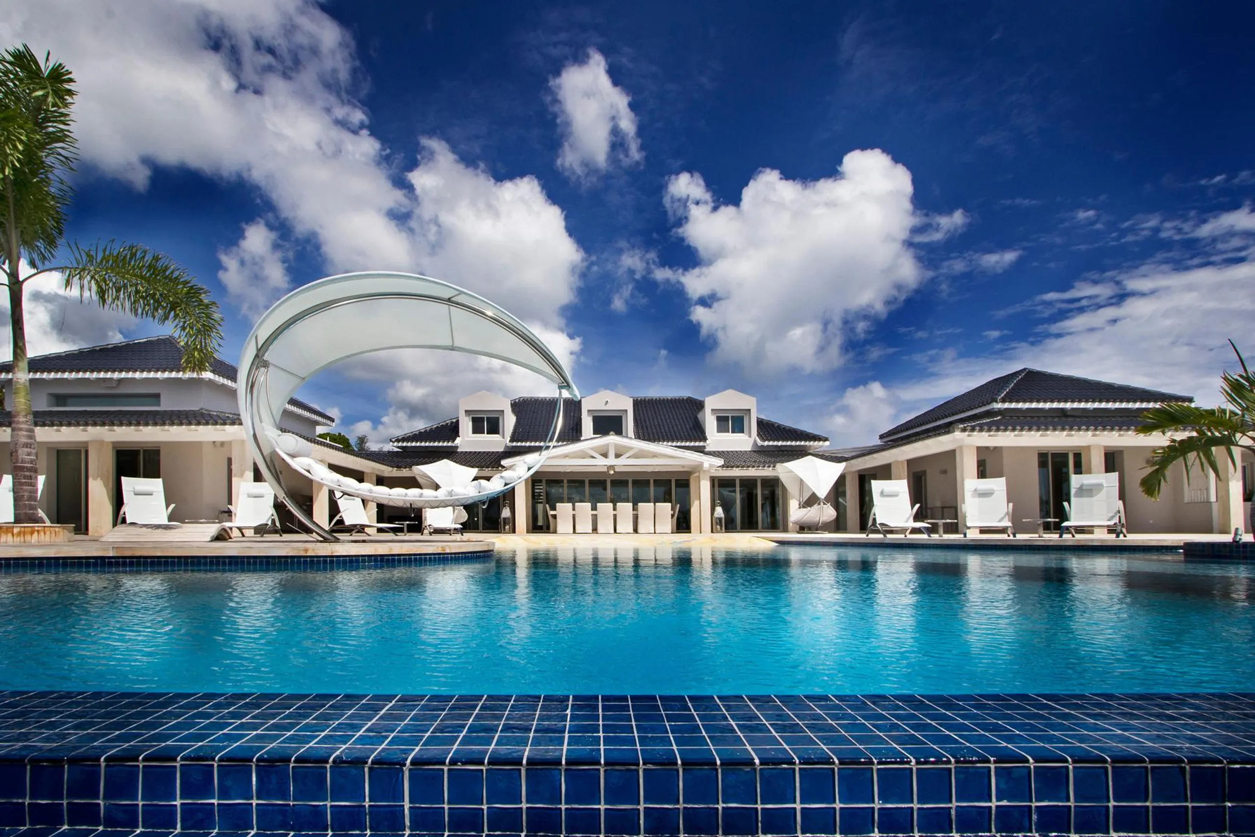 Majestic High-end Villa in Plum Bay Beach — photograph 12