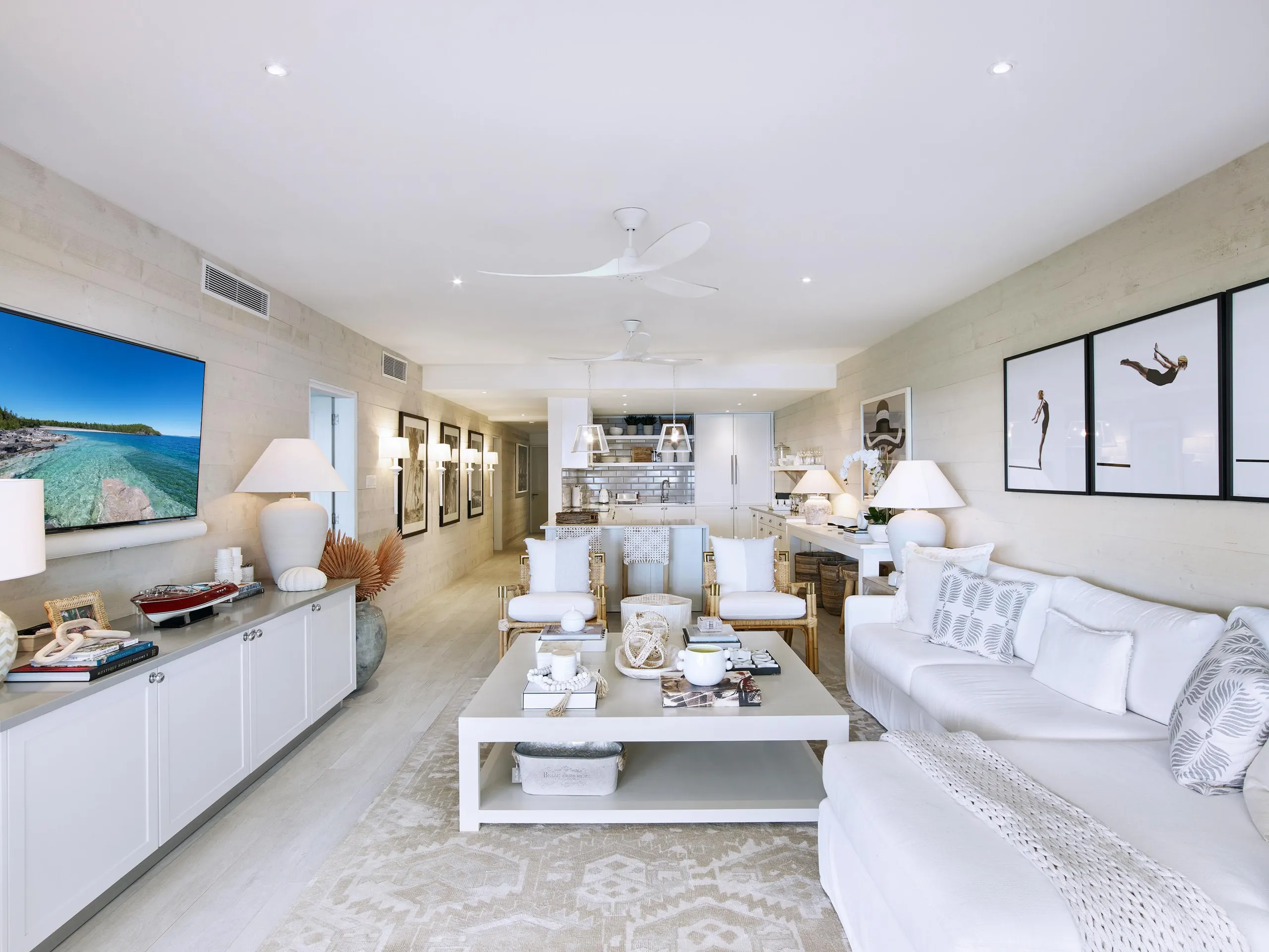 Barbados Sophisticated Beachfront Villa with Classic Caribbean Views — photograph 8