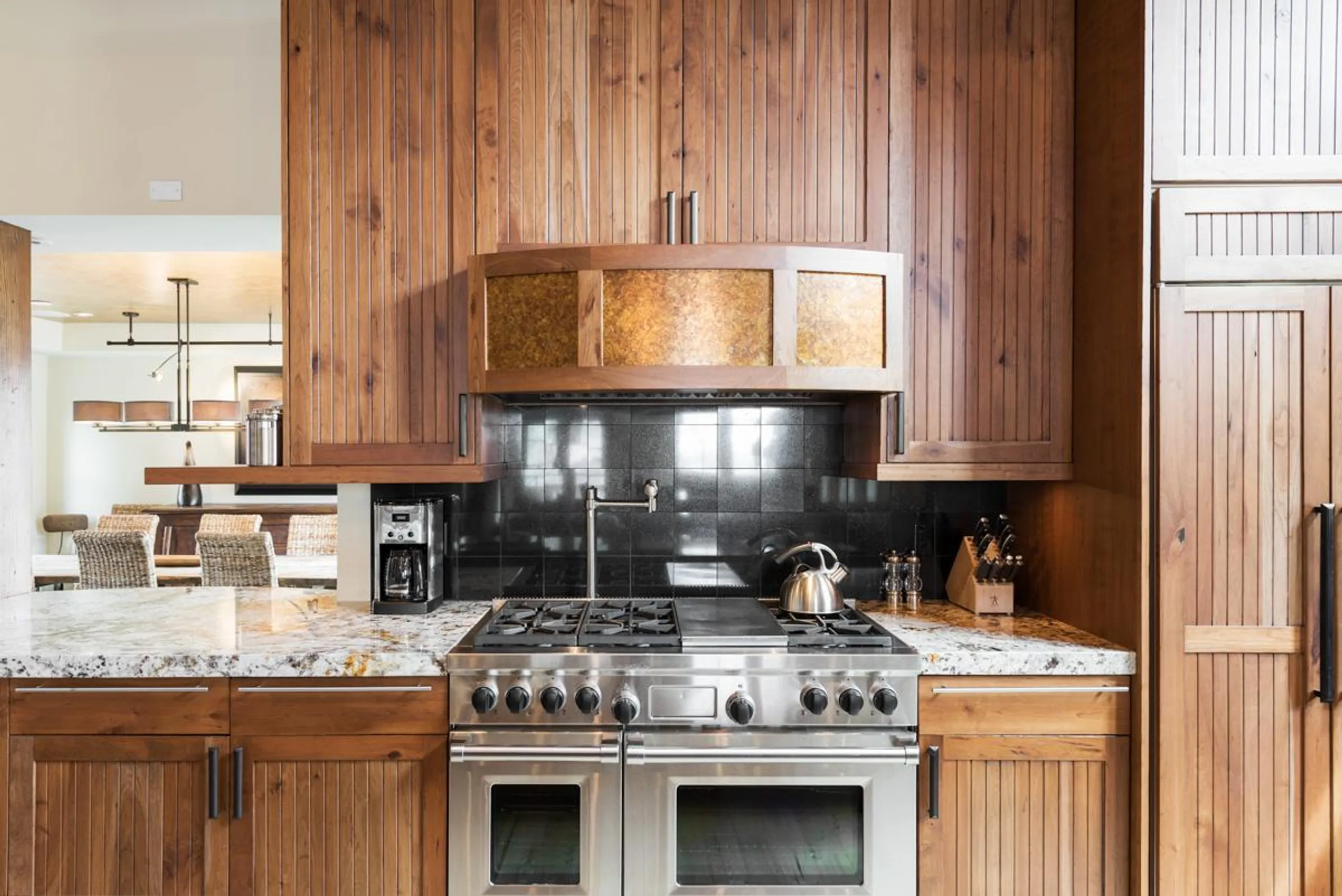 Superb Ski Villa with Fireplace — photograph 8