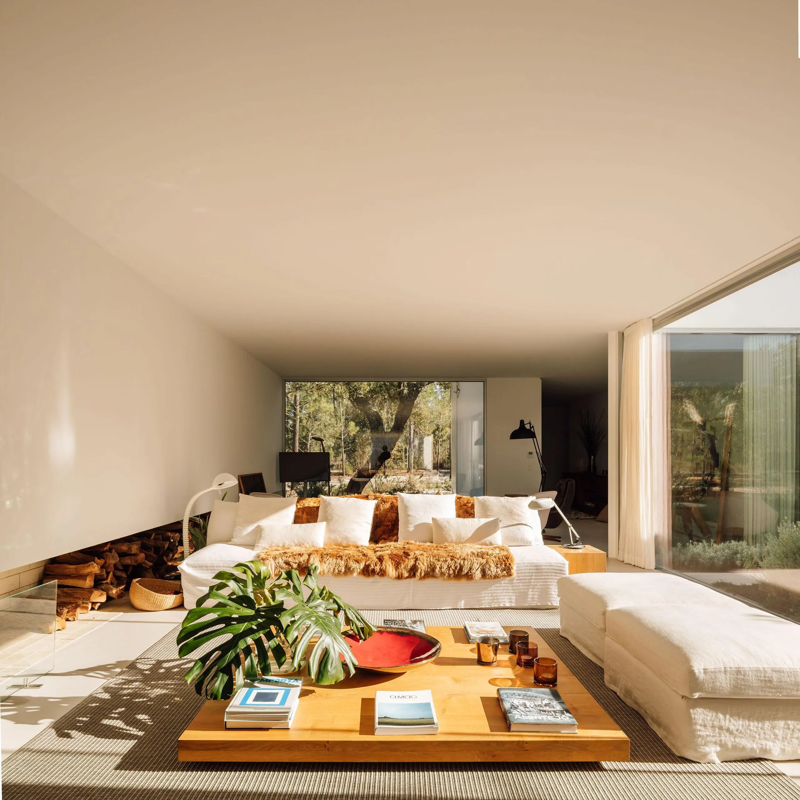 Tranquil Luxury Villa with Invigorating Pool — photograph 5