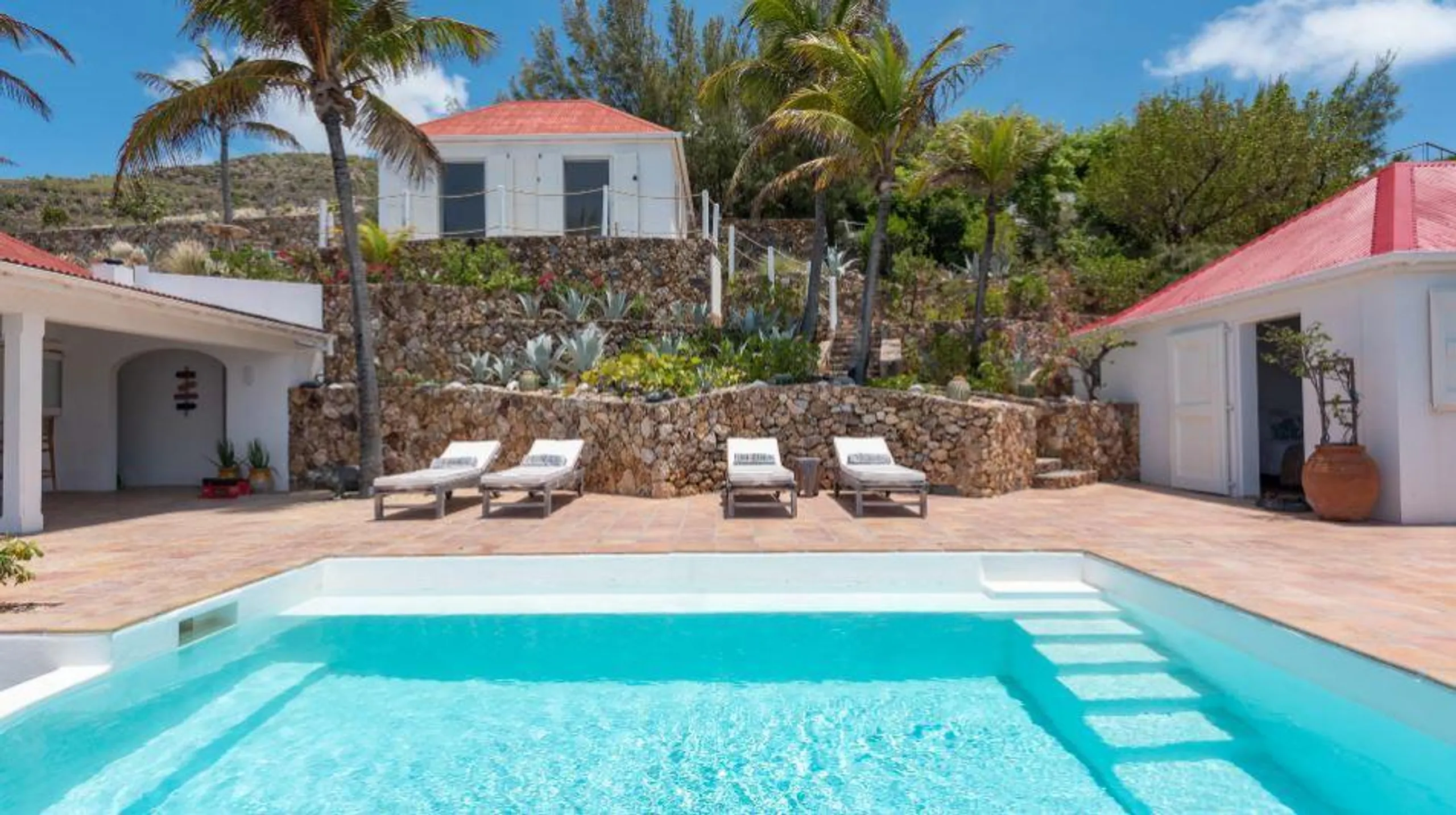 Chic Ocean View Villa with Private Pool in St. Barts — photograph 2