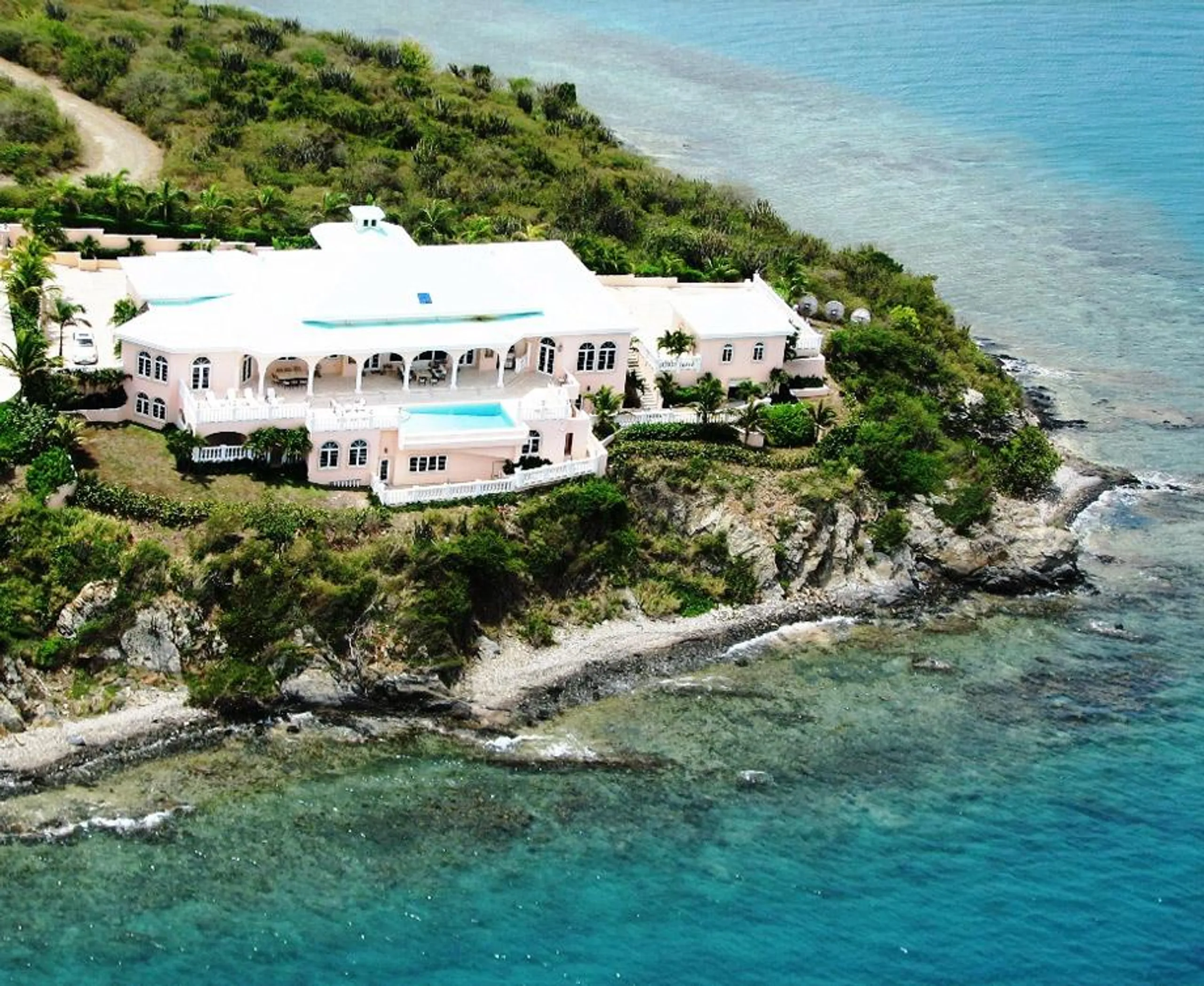 St. Croix Relaxing Villa with Awe-inspiring Views of the Caribbean Sea and Buck Island — photograph 8